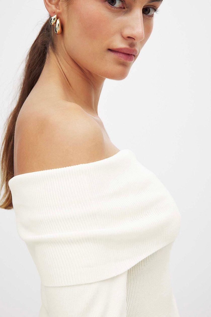 Folded Offshoulder Knitted Top Product Image