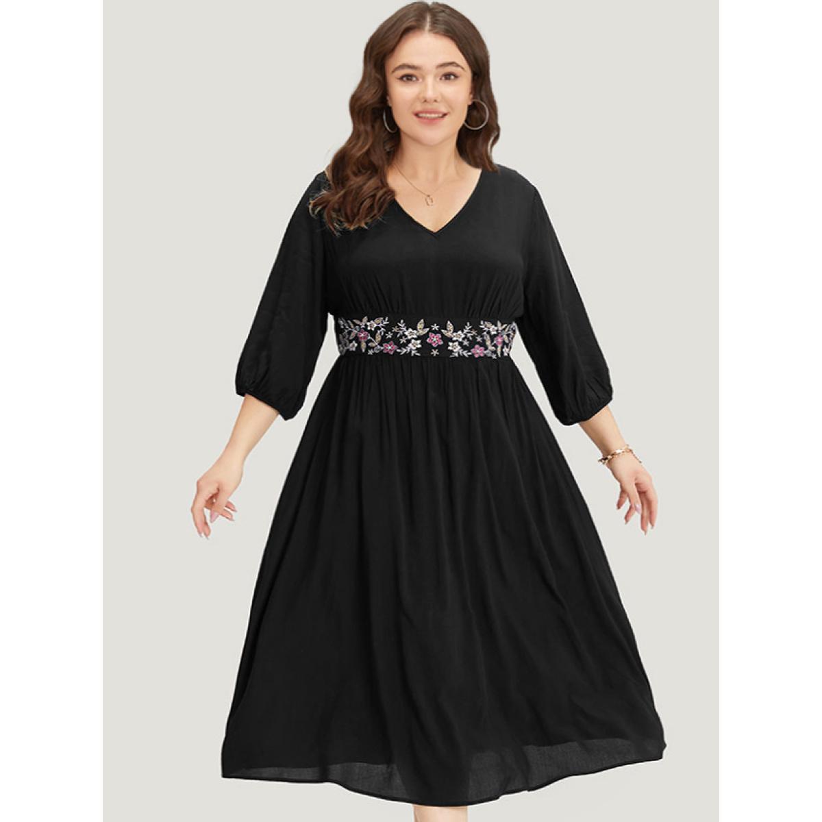 Plus Size Floral Embroidered Patchwork Pocket Elastic Cuffs Dress Black Women Vacation Elastic cuffs V-neck Elbow-length sleeve Curvy Midi Dress BloomChic 22-24/3X Product Image