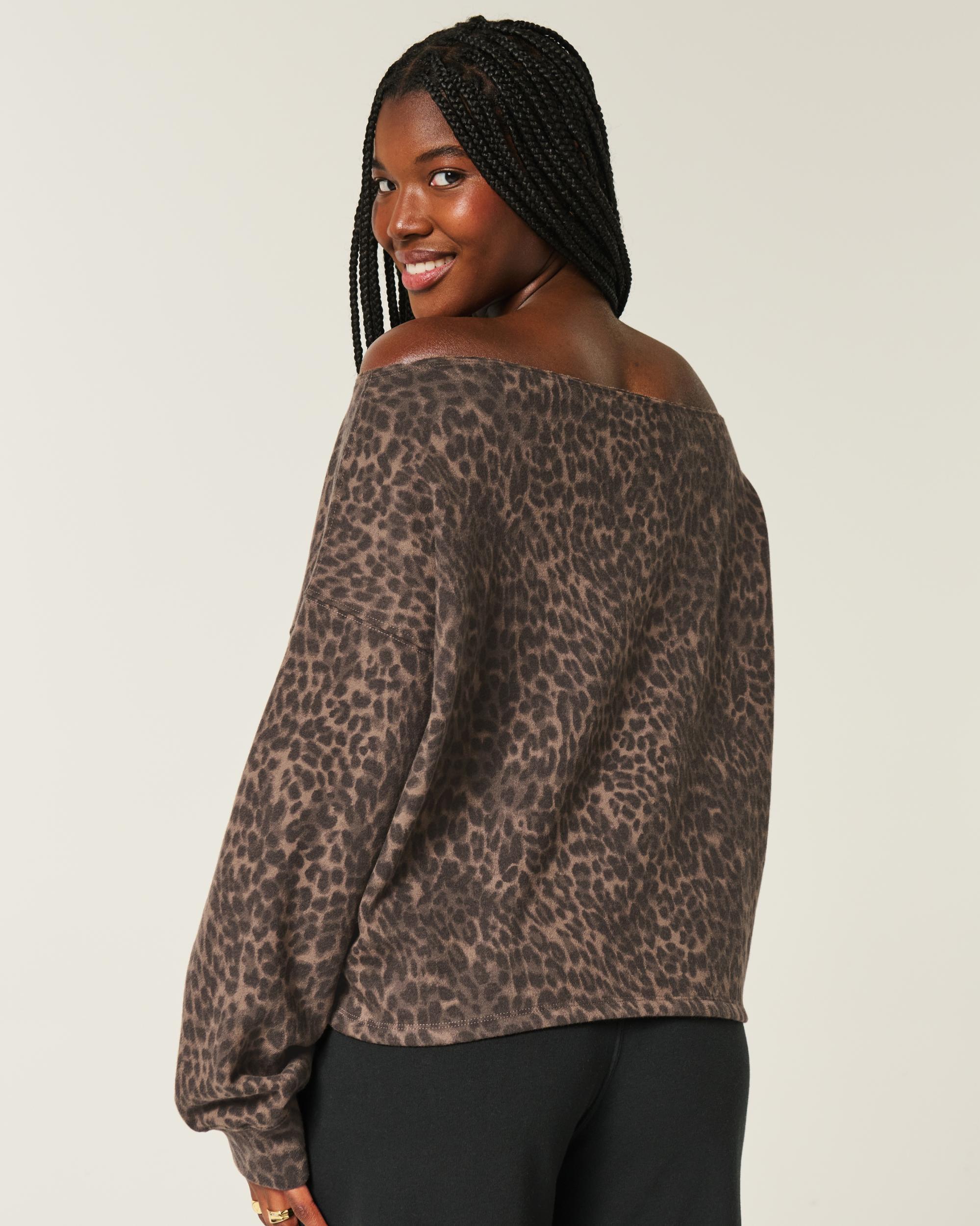Easy Double Off-the-Shoulder Leopard Print Sweatshirt Product Image
