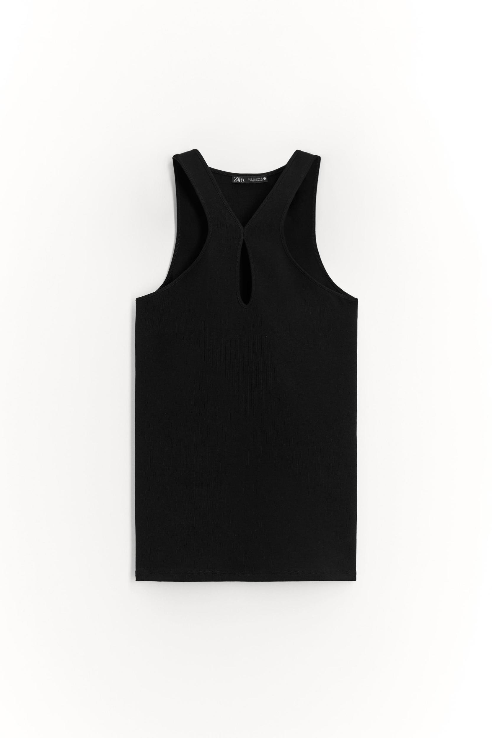 HALTER TOP WITH OPENING Product Image