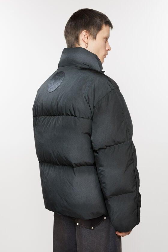 Puffer jacket sprayed Product Image