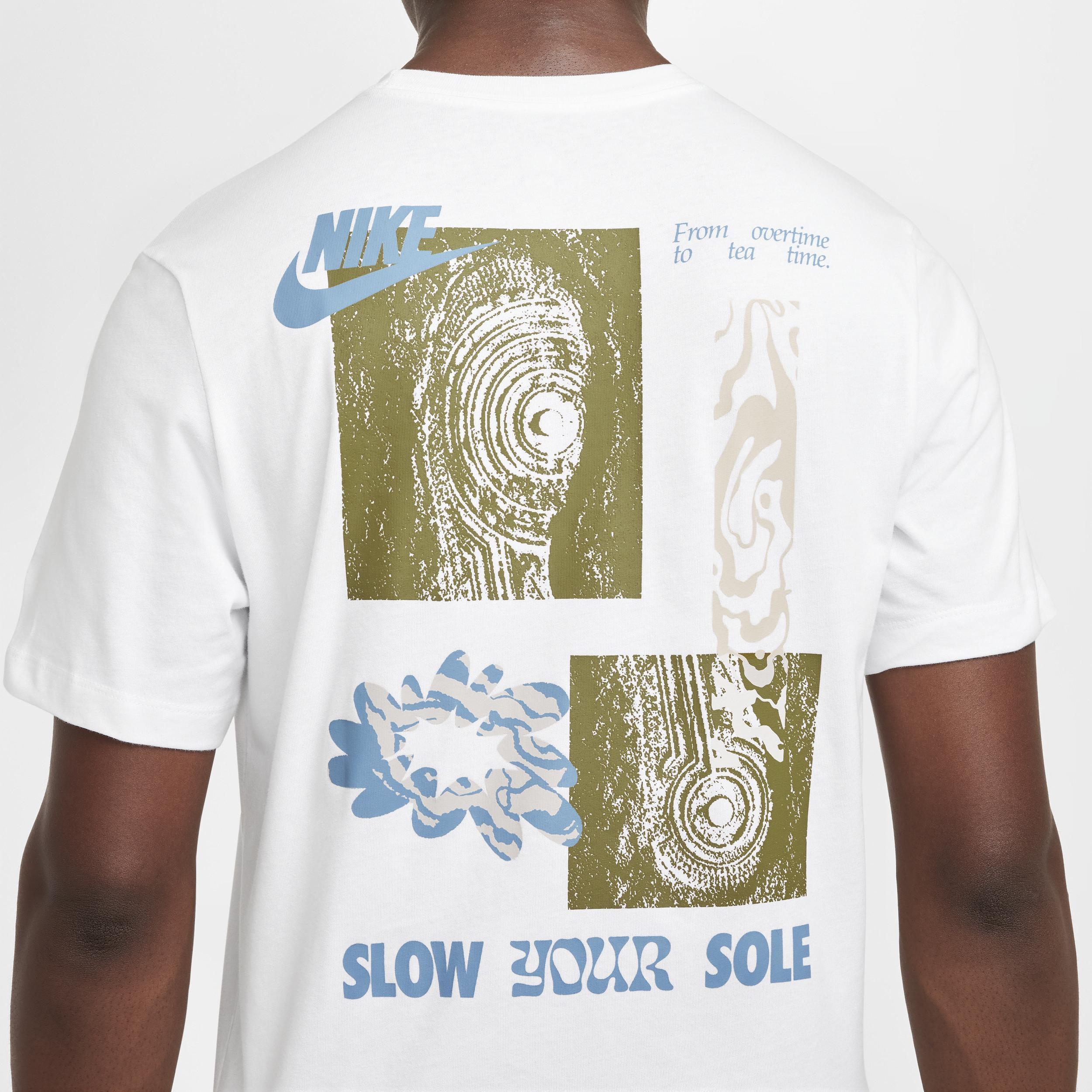 Men's Nike Sportswear Club T-Shirt Product Image