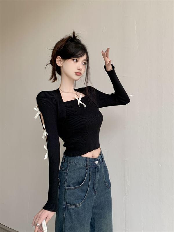 Bow Long-Sleeve Slim-Fit Crop Top Product Image