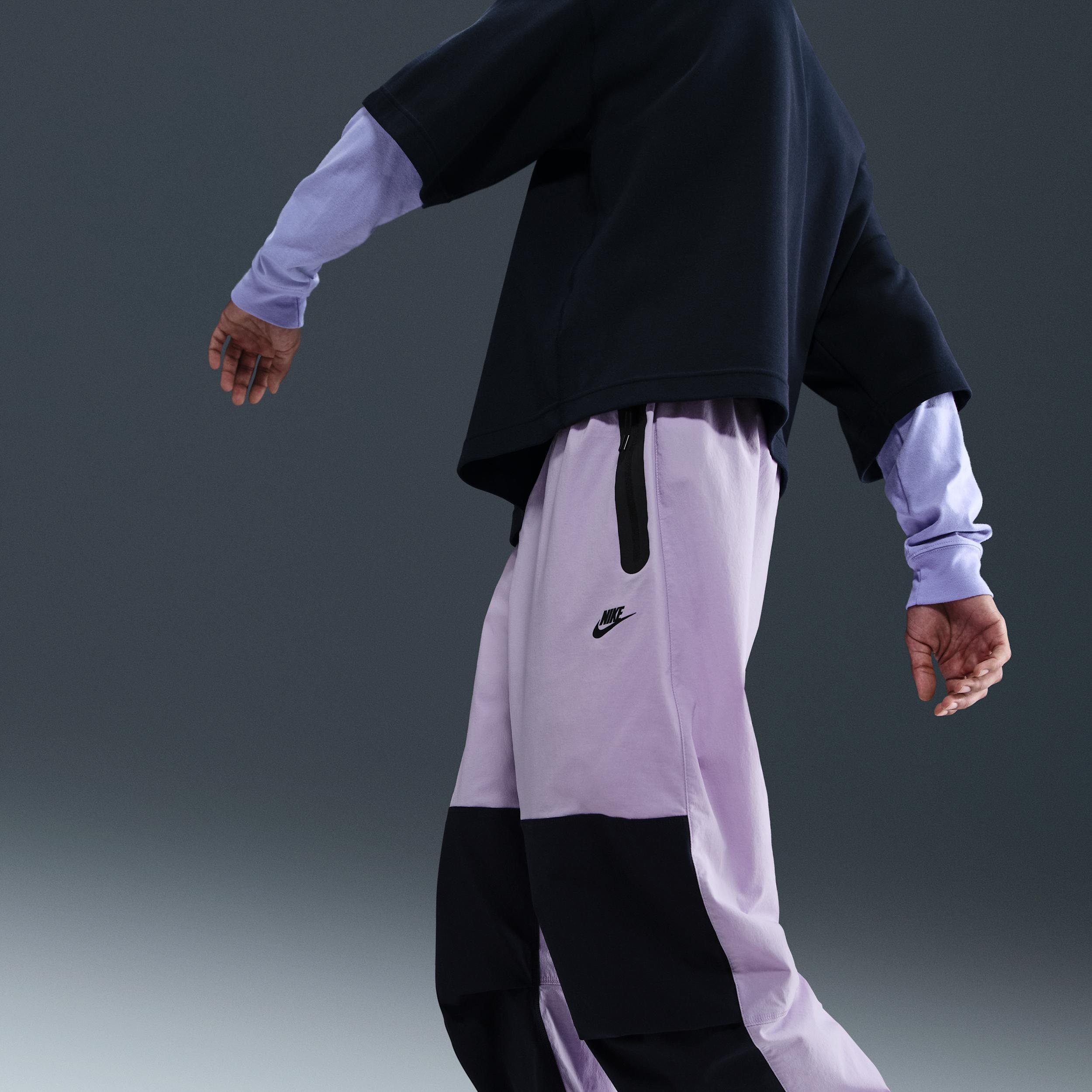 Nike Men's Tech Woven Oversized Pants Product Image