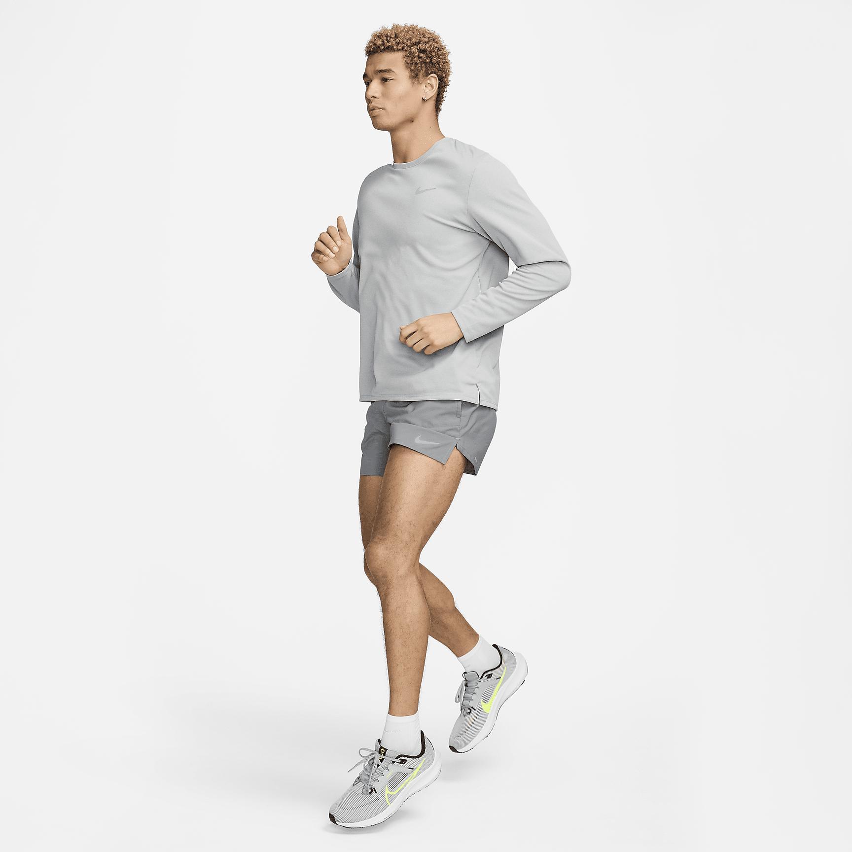 Nike Men's Miler Dri-FIT UV Long-Sleeve Running Top Product Image