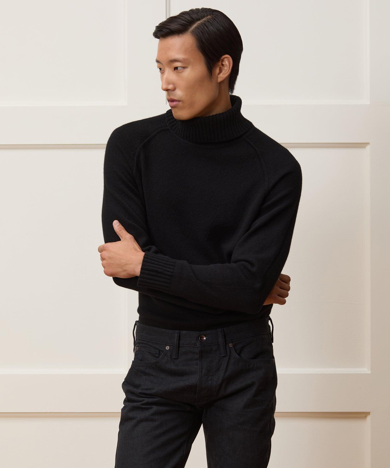 Nomad Cashmere Turtleneck Product Image