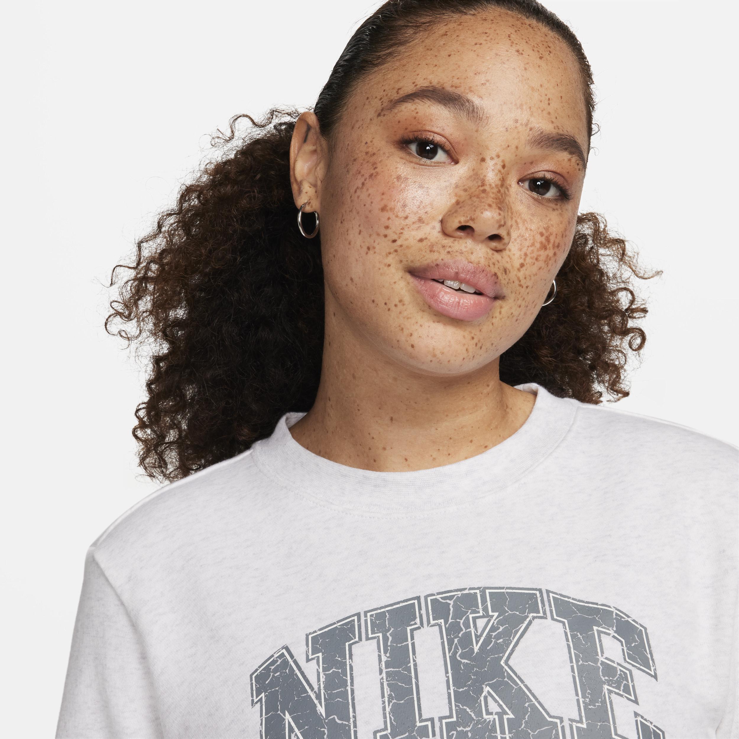 Women's Nike Sportswear Club Fleece Crew-Neck Sweatshirt Product Image