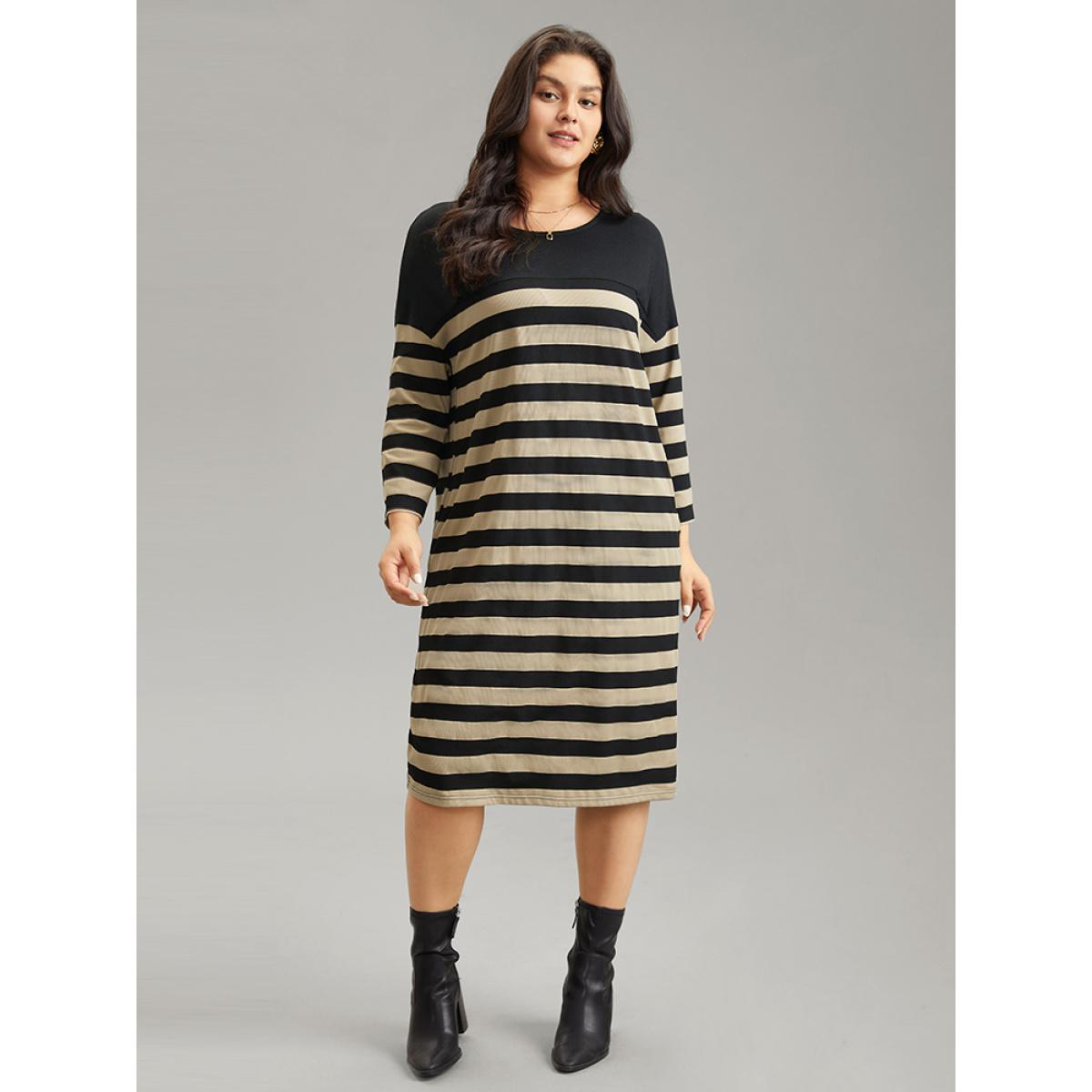 Plus Size Contrast Striped Pocket Knit Dress Black Women Casual Contrast Round Neck Long Sleeve Curvy Midi Dress BloomChic 28/5X Product Image