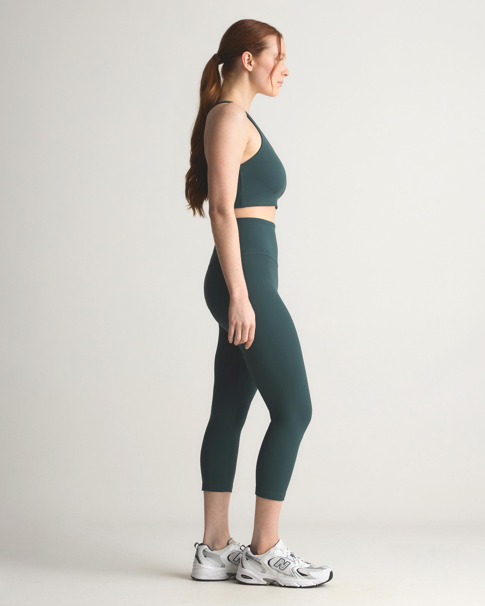 Quince | Women's Ultra-Form High-Rise Capri Size XL, Nylon/Spandex Product Image