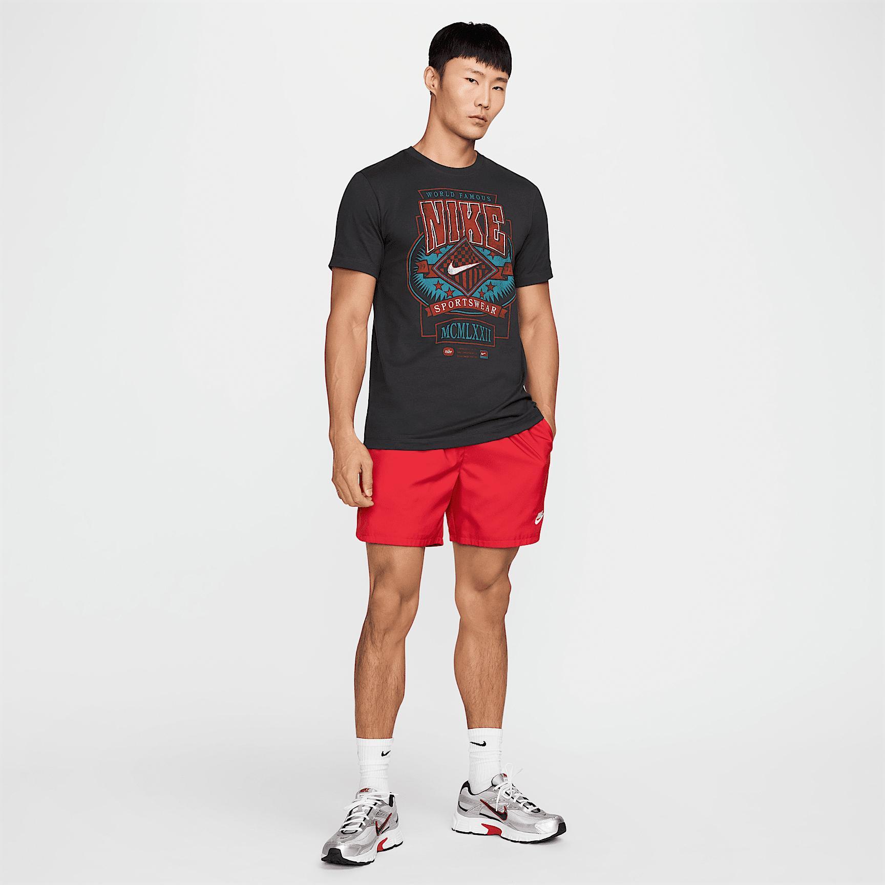Nike Sportswear Men's Crew-Neck T-Shirt Product Image