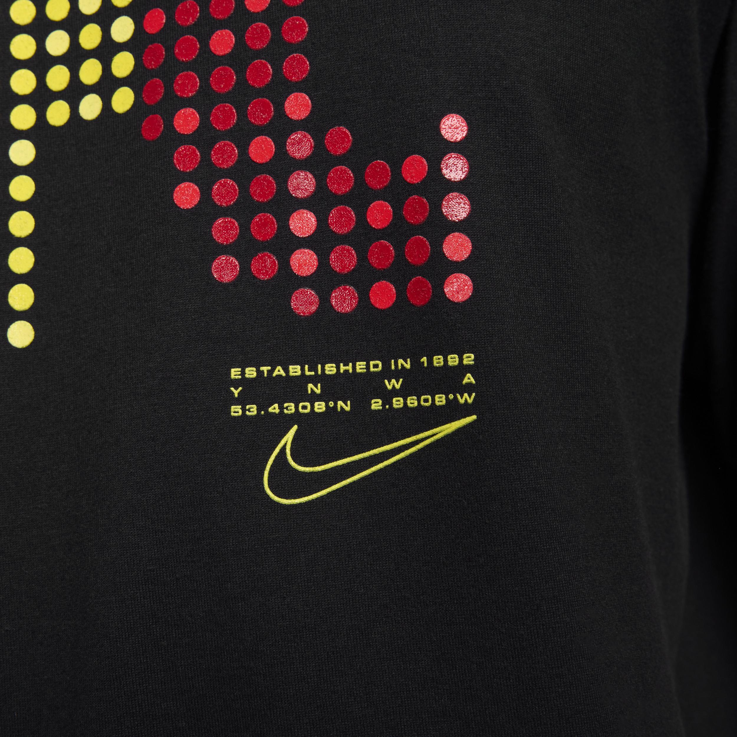 Liverpool FC Nike Men's Soccer T-Shirt Product Image