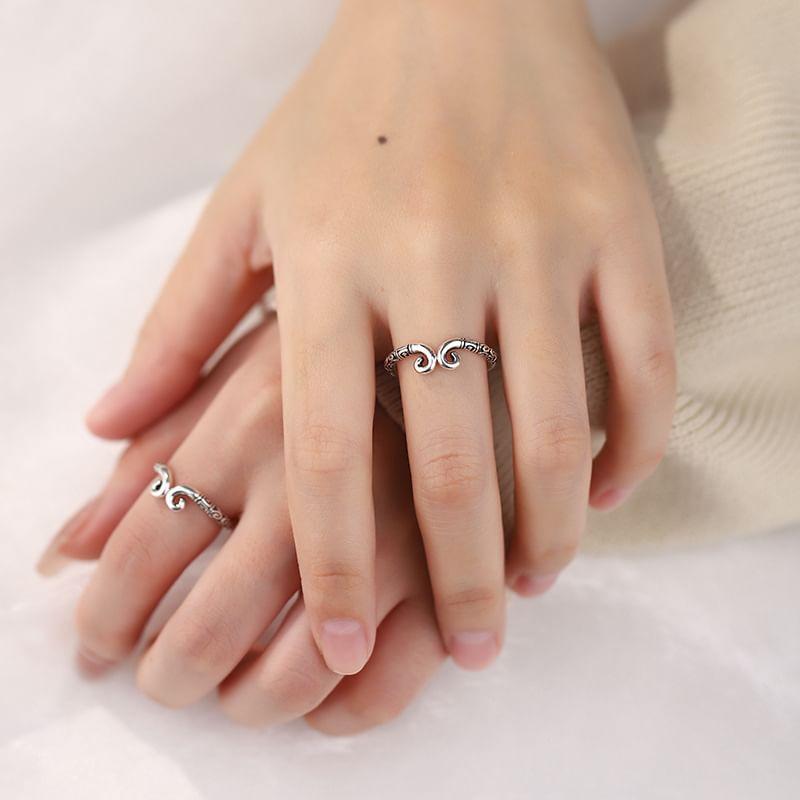 999 Sterling Silver Geometry Embossed Ring Product Image