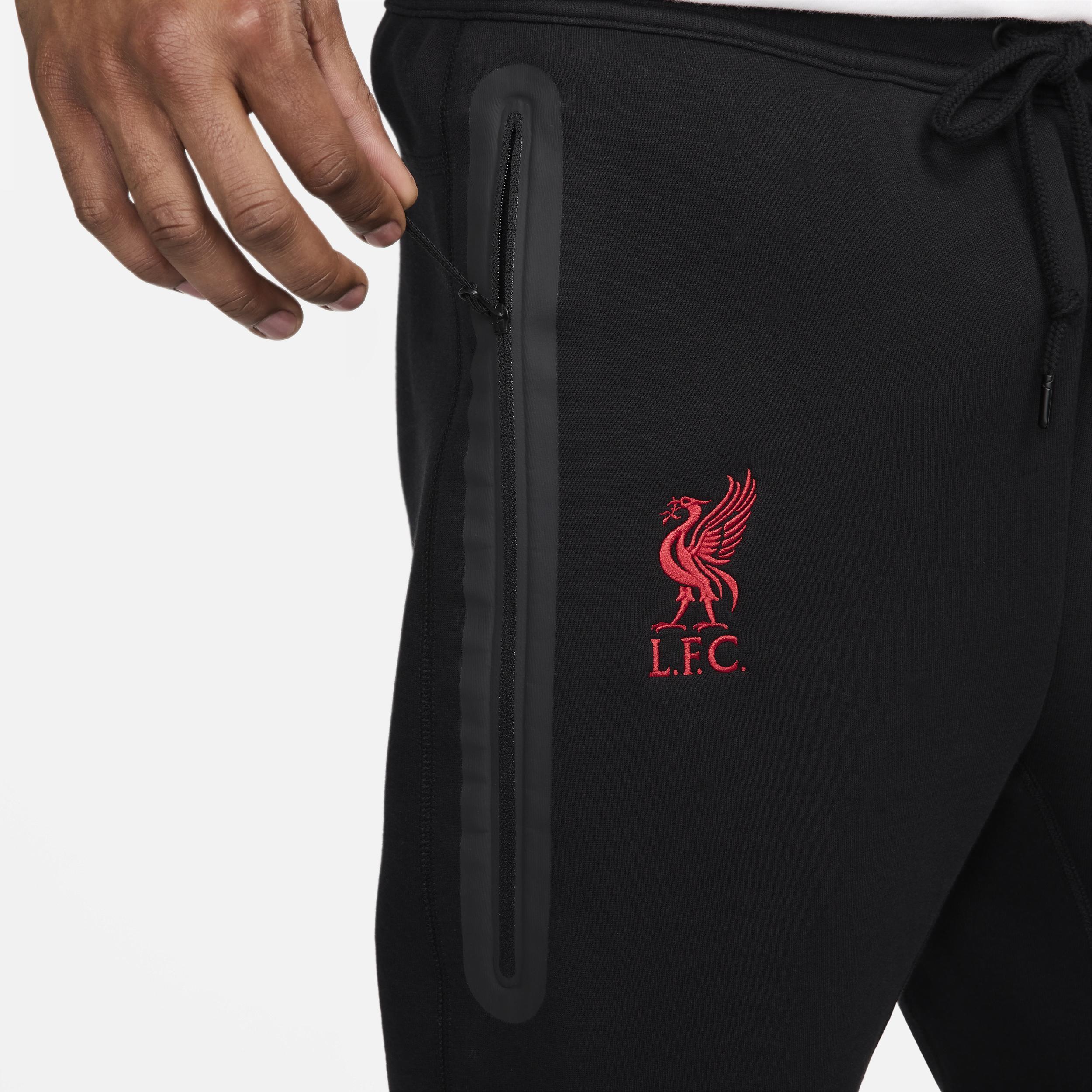 Liverpool FC Tech Fleece Men's Nike Soccer Joggers Product Image