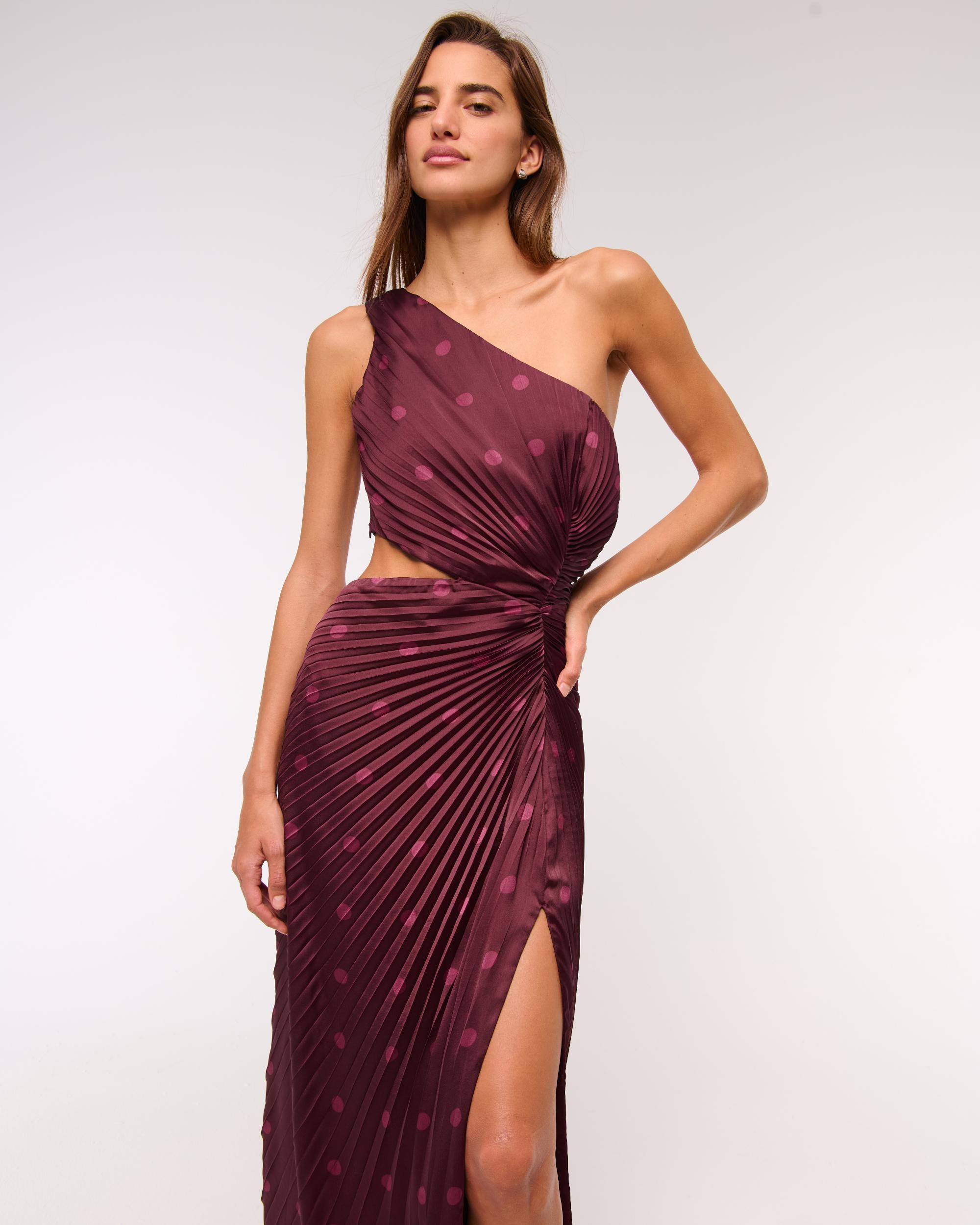 The A&F Giselle Pleated One-Shoulder Cutout Maxi Dress Product Image