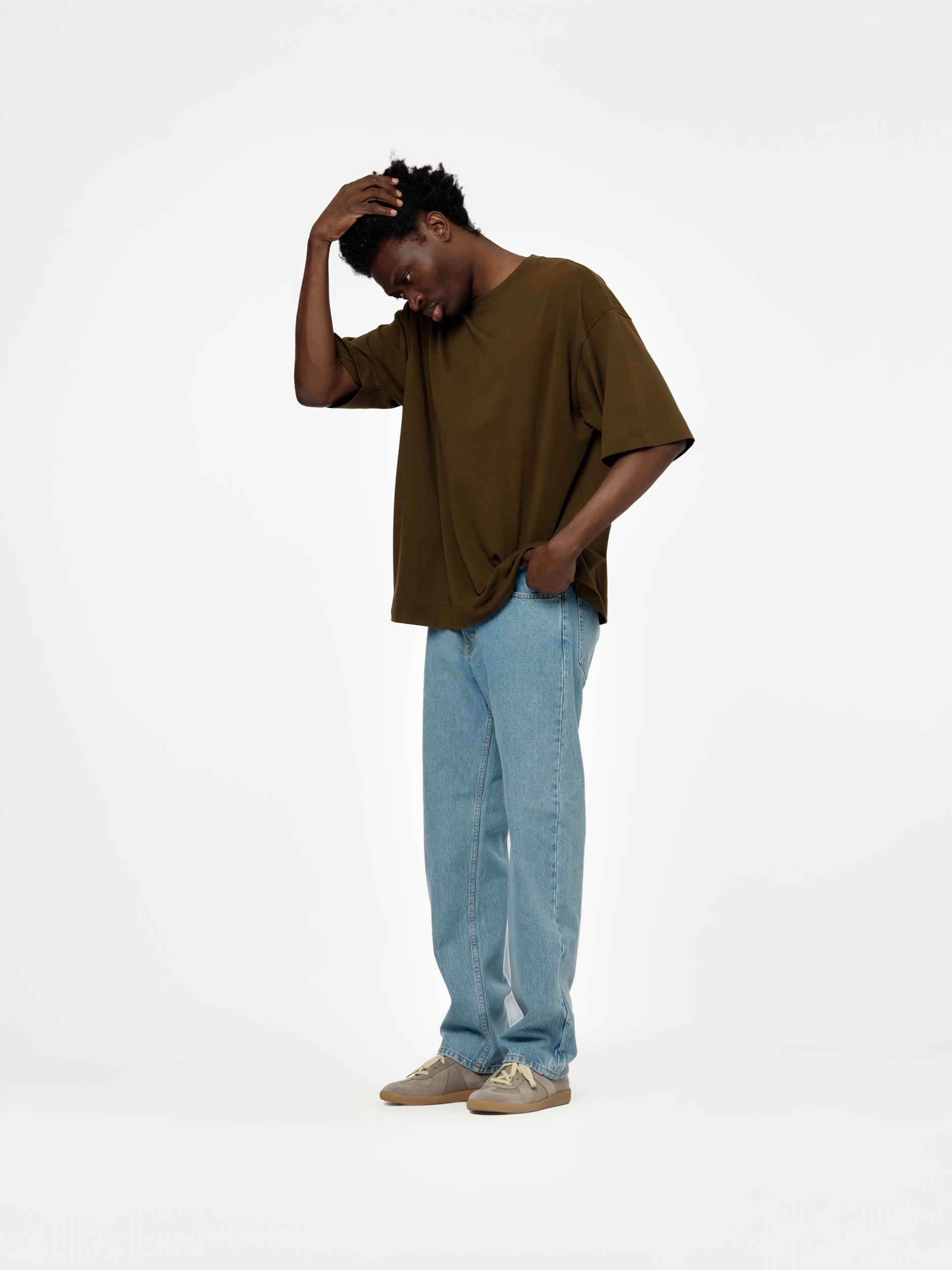 Hen S/S T-Shirt (Khaki) Product Image