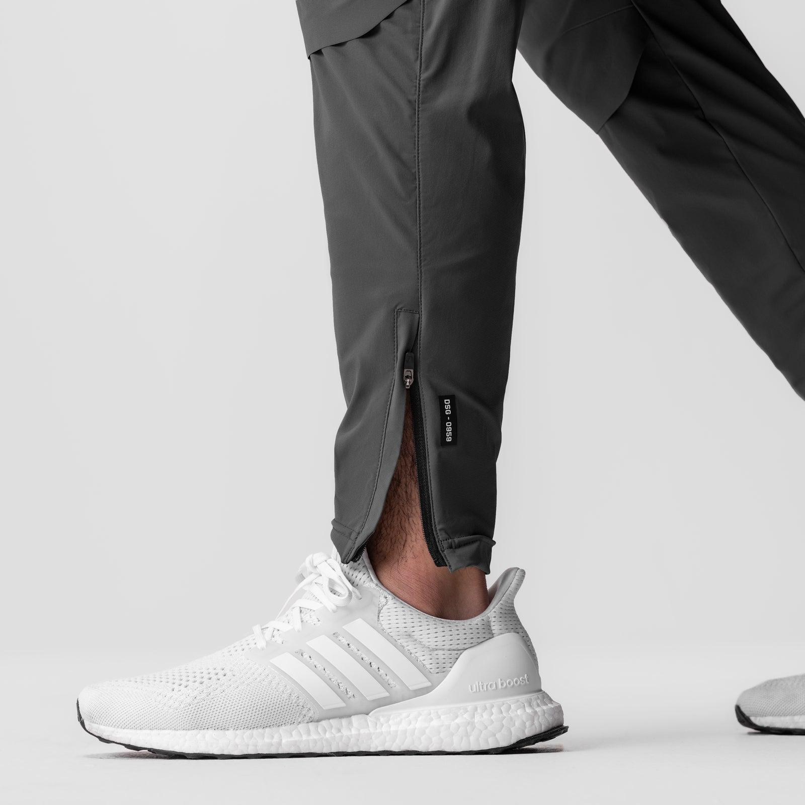 EASY TRACK PANT Product Image