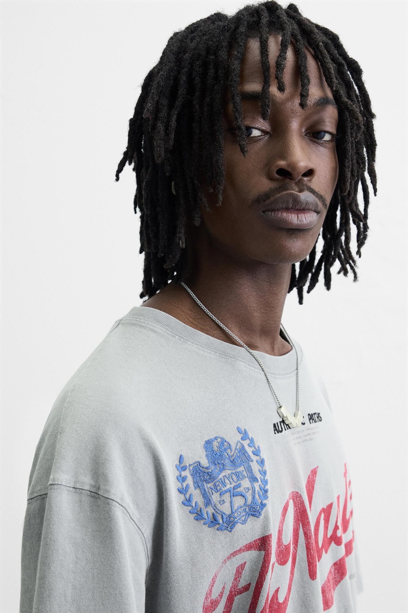 WASHED T-SHIRT WITH EMBROIDERY Product Image