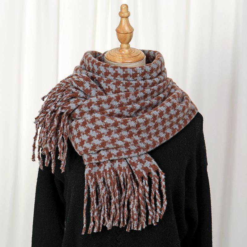 Houdnstooth Fringed Trim Shawl Product Image