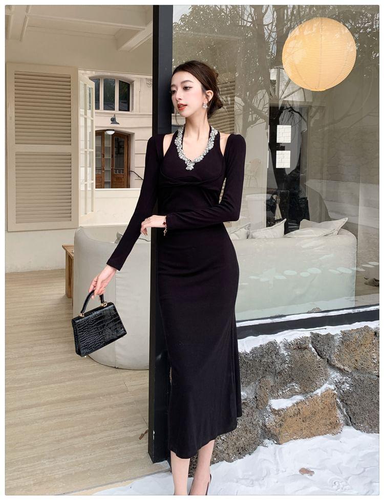 Long-Sleeve V-Neck Rhinestone Midi Sheath Dress Product Image