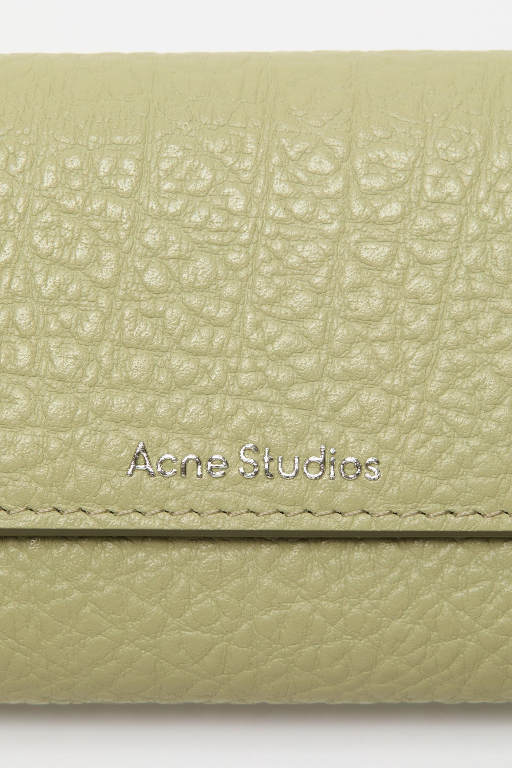 Trifold leather wallet Product Image