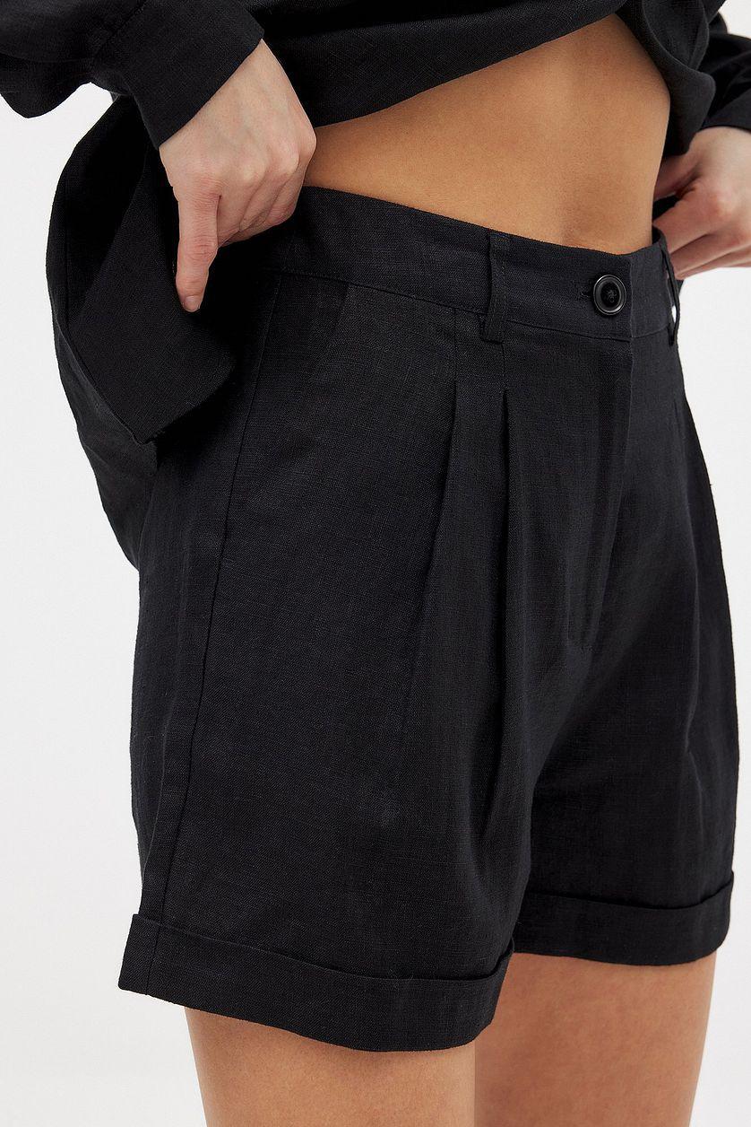 Linen Folded Shorts Product Image