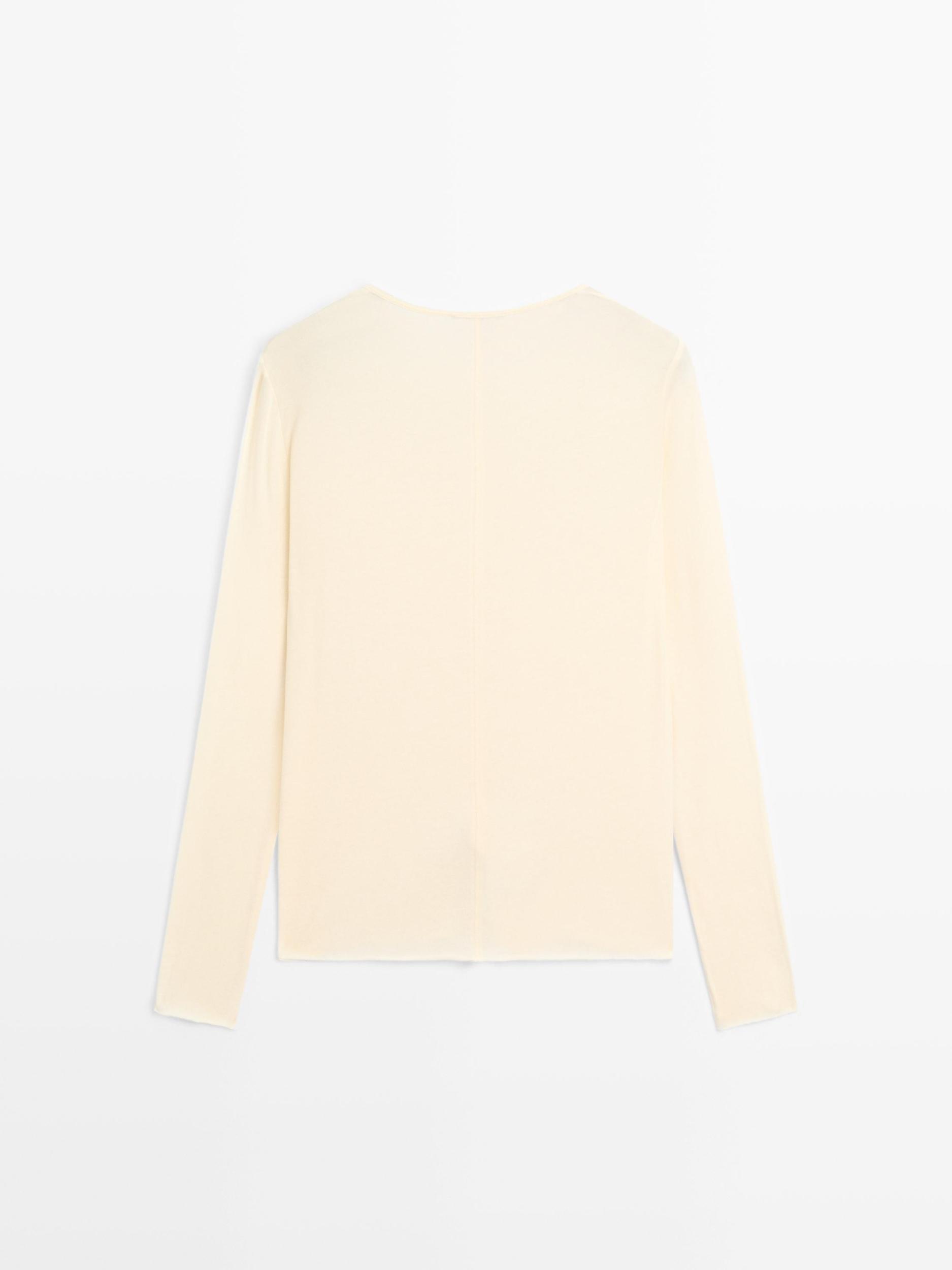 Lightweight long sleeve T-shirt Product Image