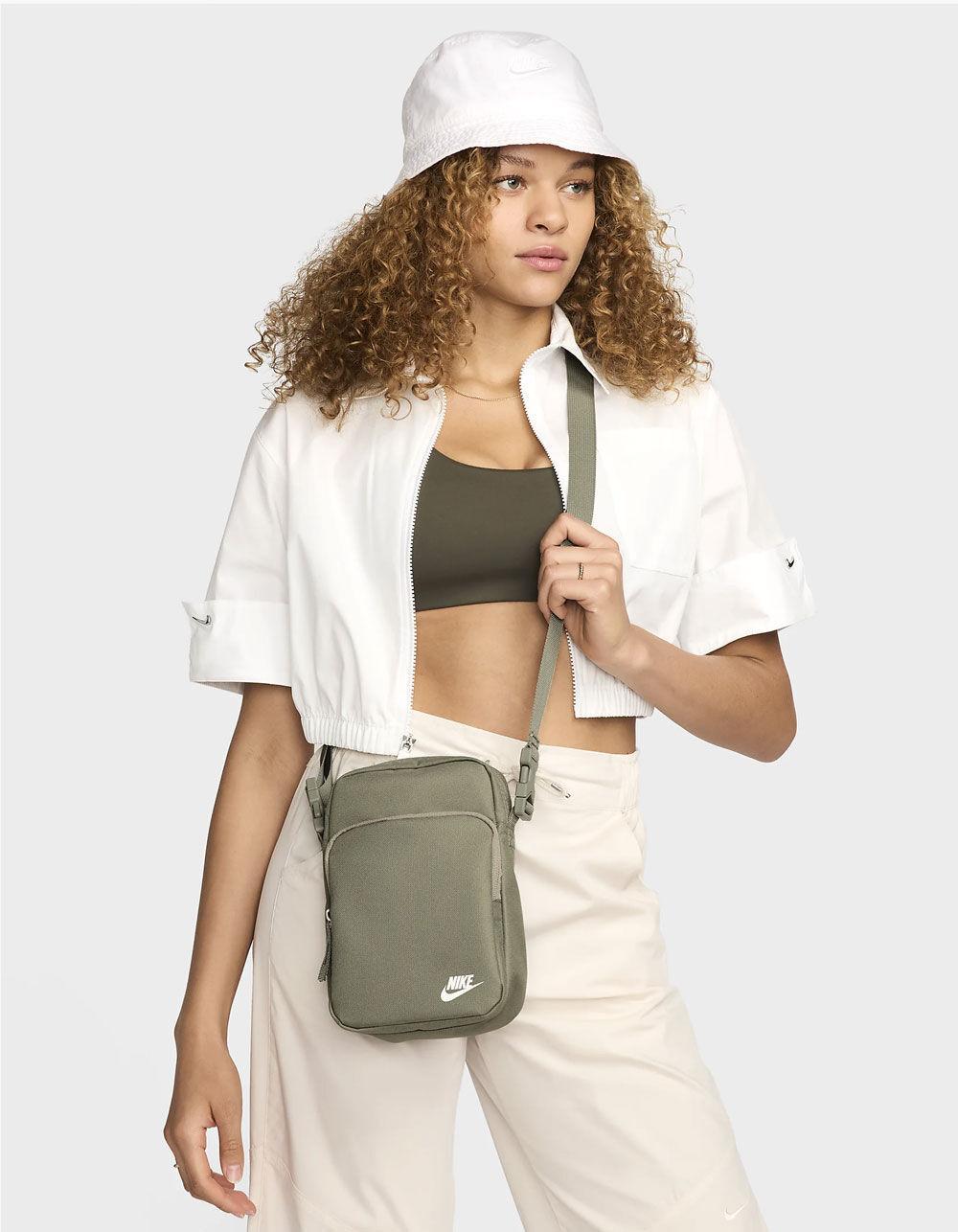 NIKE Heritage Crossbody Bag Product Image