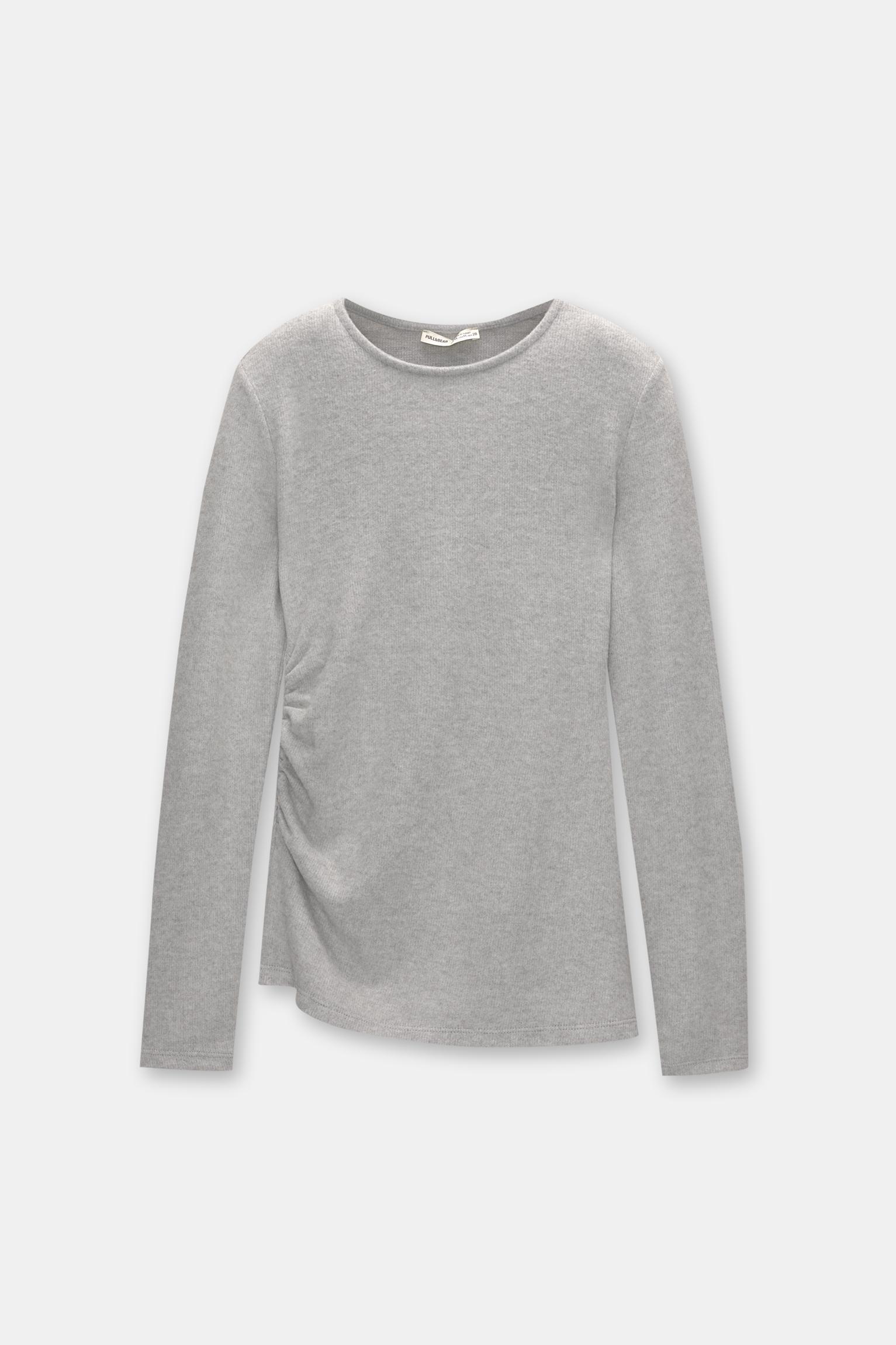 Long sleeve knit T-shirt Product Image