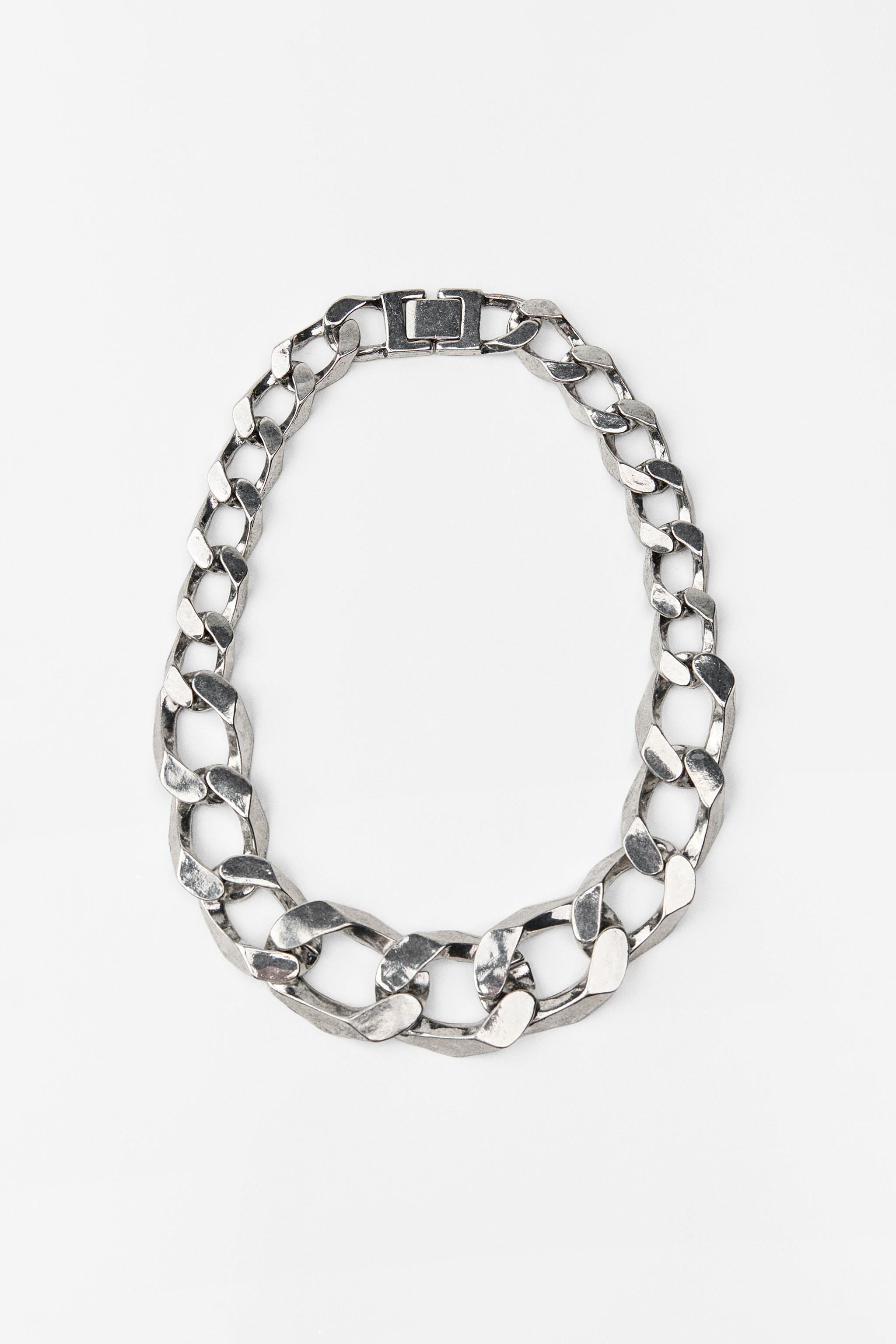 CHAIN NECKLACE Product Image