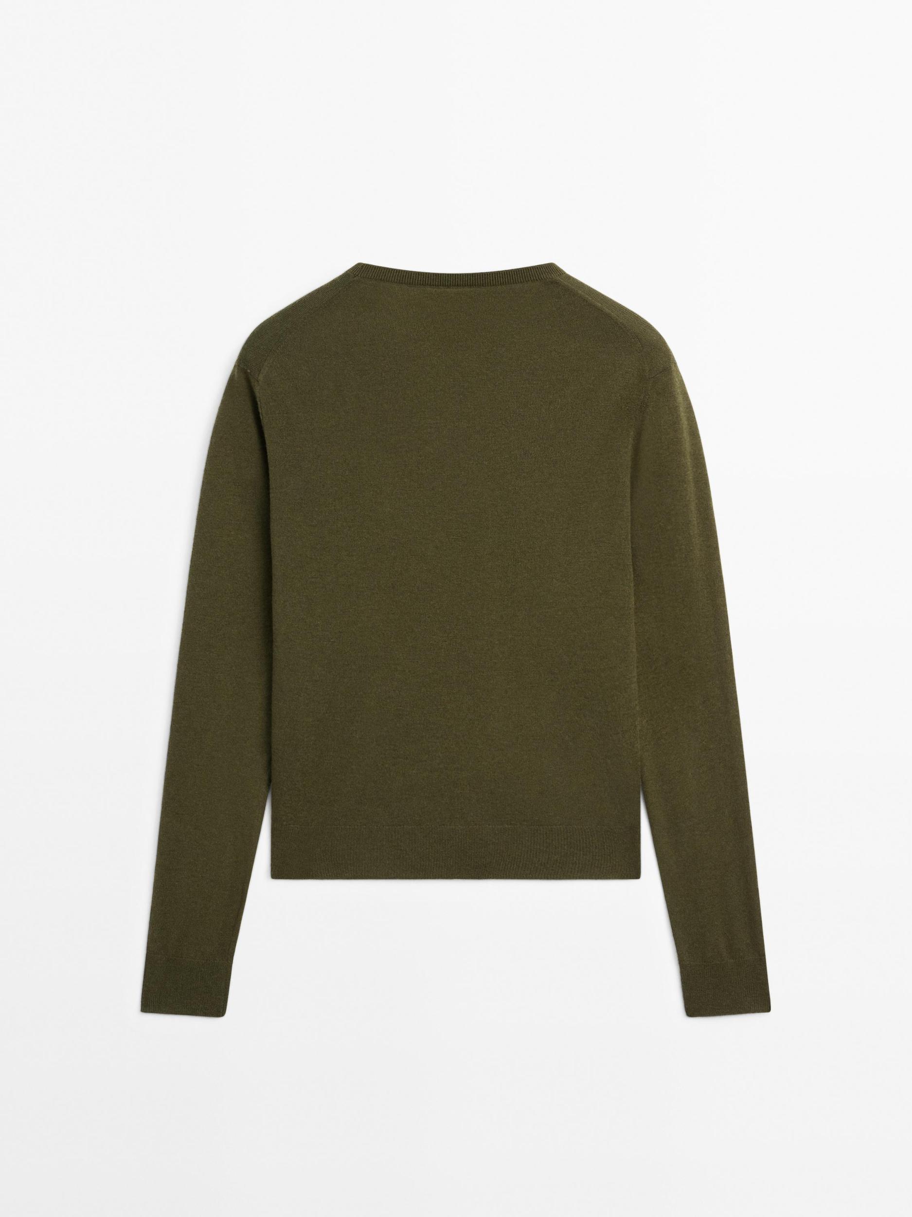 Wool blend knit sweater with crew neck Product Image
