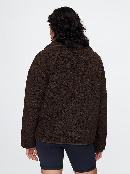 GapFit Oversized Sherpa Raglan Jacket Product Image