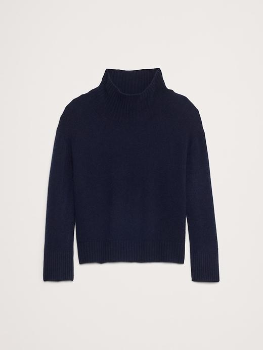 Oversized Cashmere Turtleneck Sweater Product Image