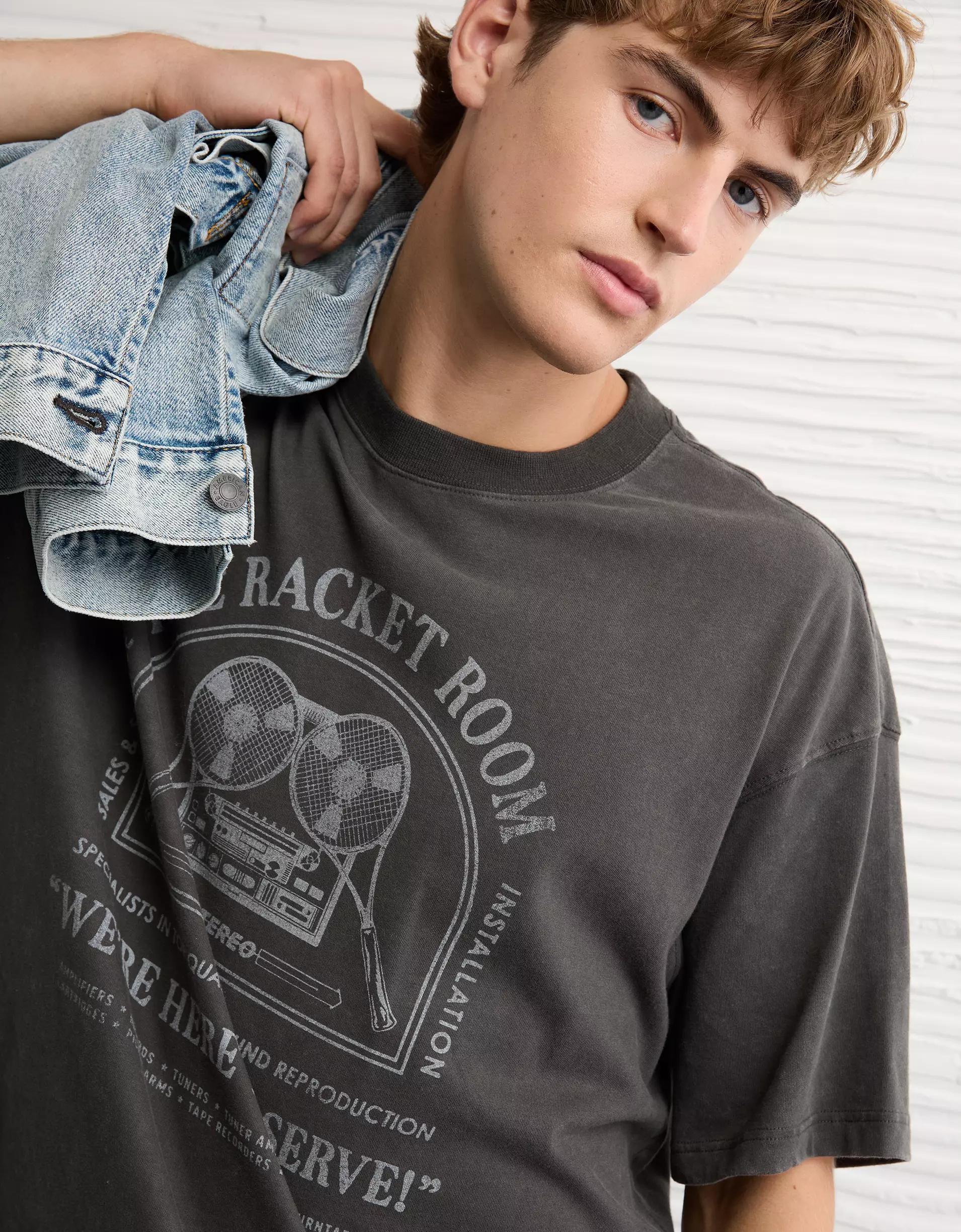 AE Boxy Graphic T-Shirt Product Image