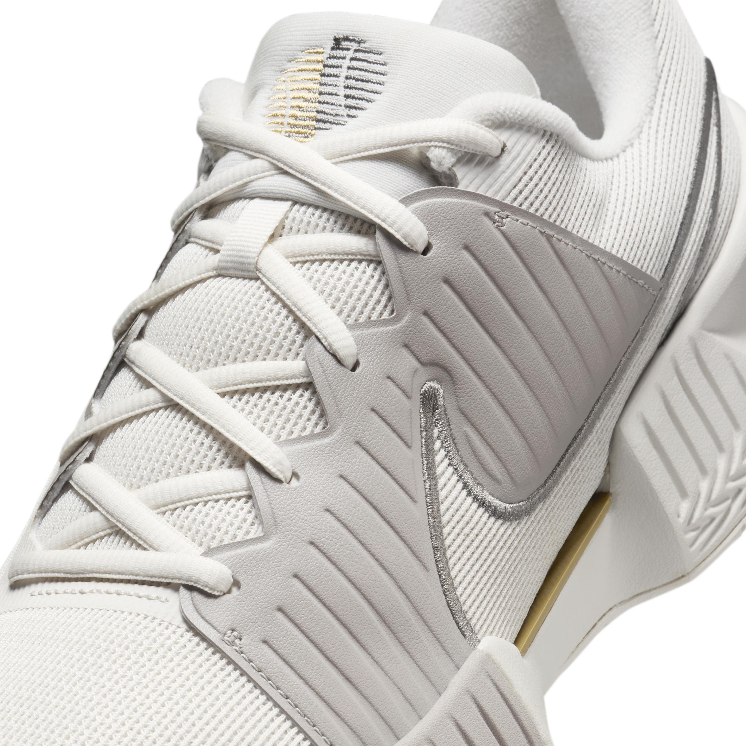 Nike GP Challenge Pro Premium Men's Hard Court Tennis Shoes Product Image