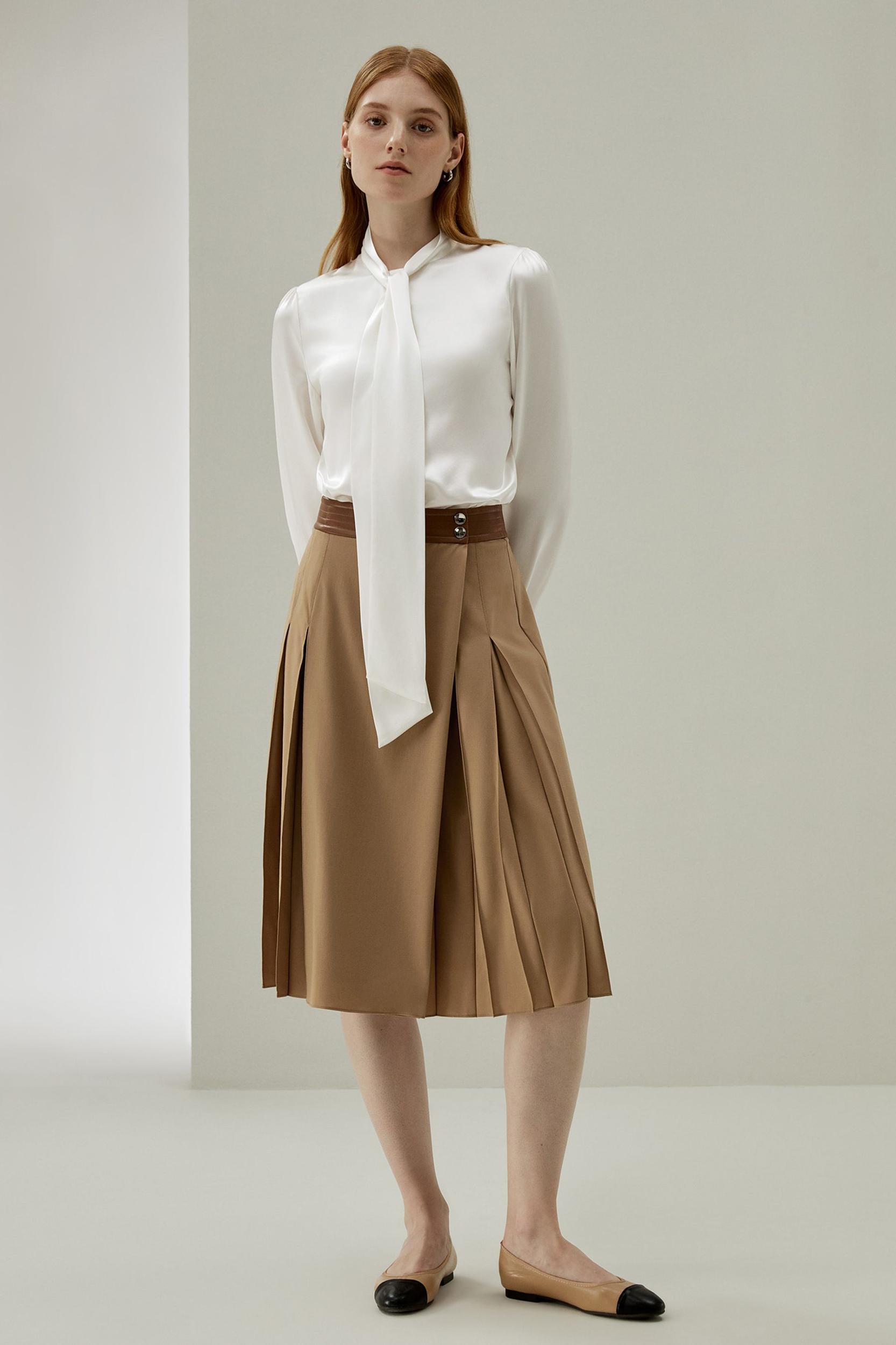 Women Bow-tie Neck Silk Blouse Product Image