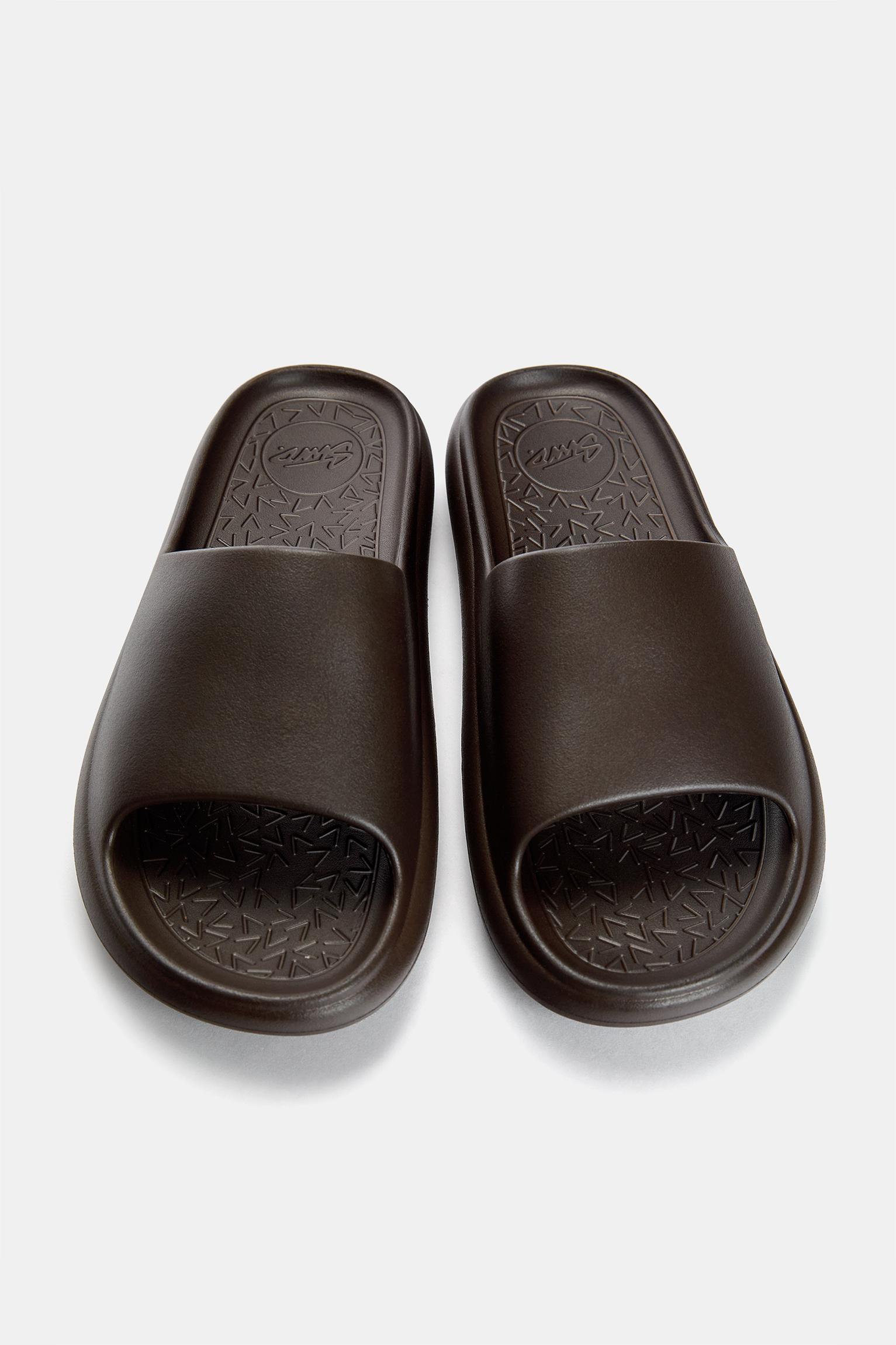 Rubberized sandals Product Image