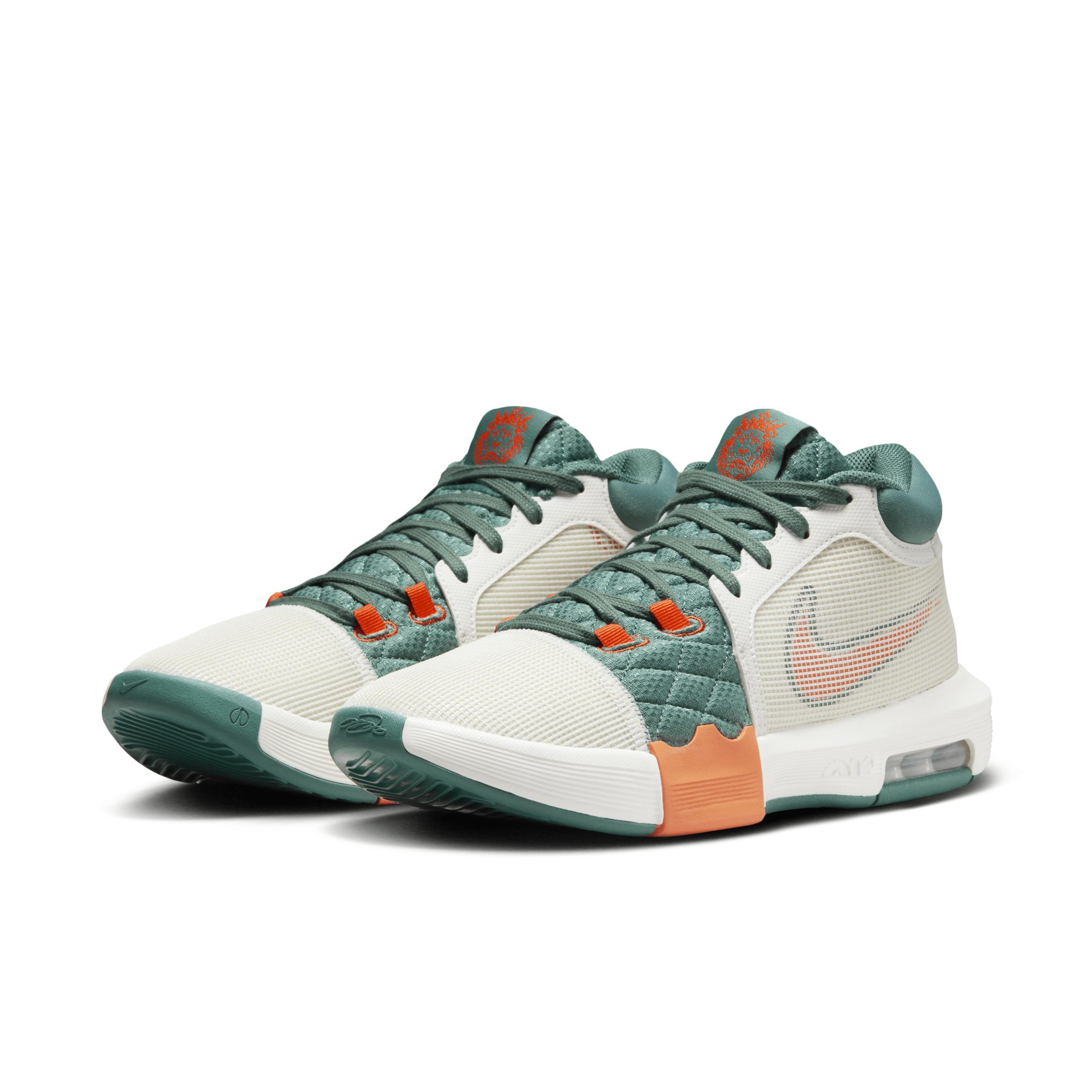 Nike Men's LeBron Witness 8 Basketball Shoes Product Image