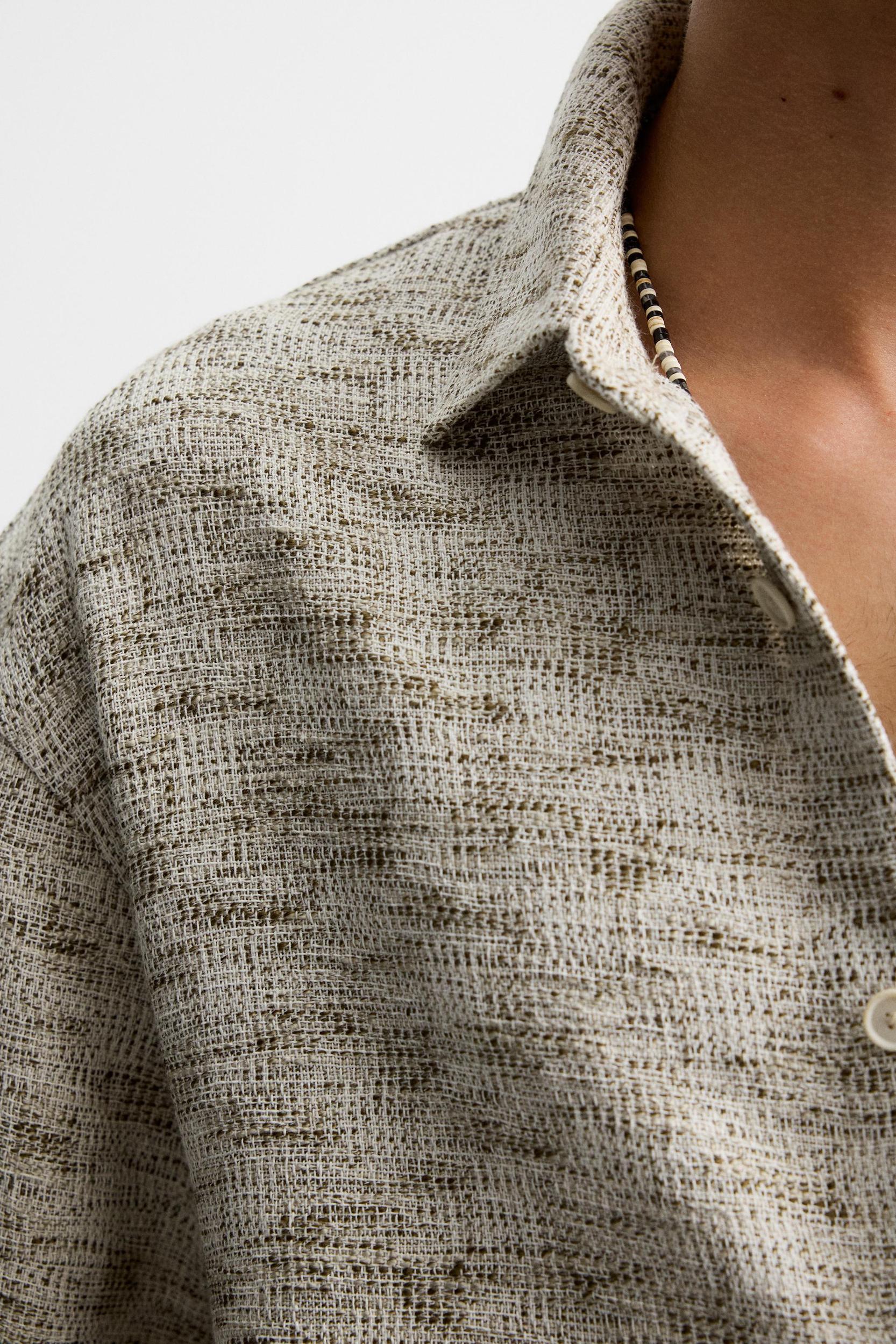CONTRAST TEXTURE OVERSHIRT Product Image