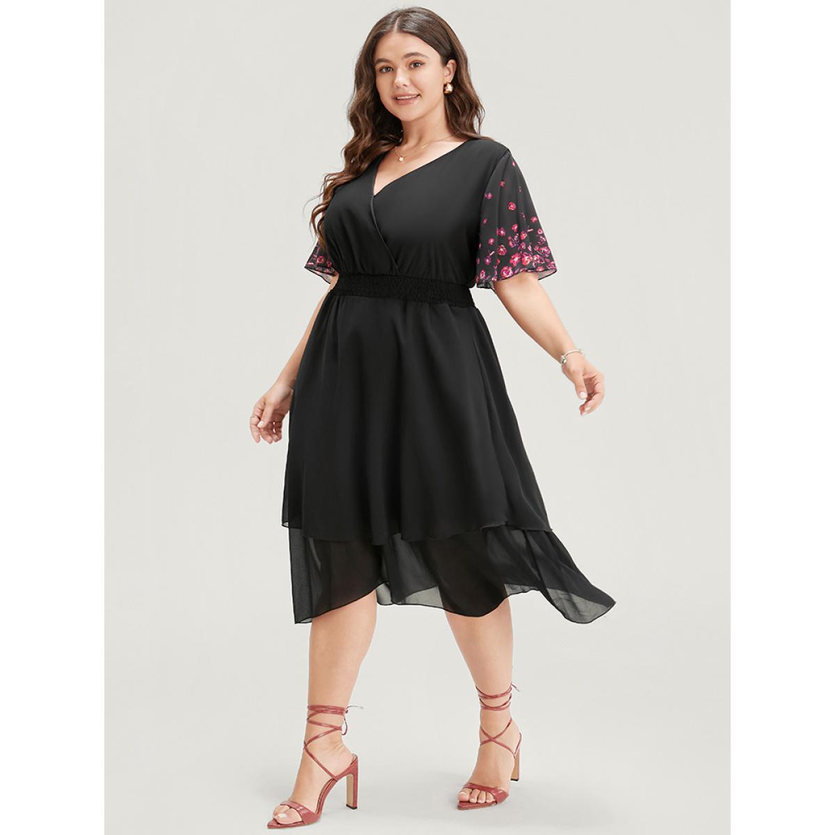 Plus Size Ditsy Floral Shirred Surplice Neck Pocket Mesh Ruffle Hem Dress Black Women Elegant Patchwork V-neck Short sleeve Curvy Midi Dress BloomChic 30/6X Product Image
