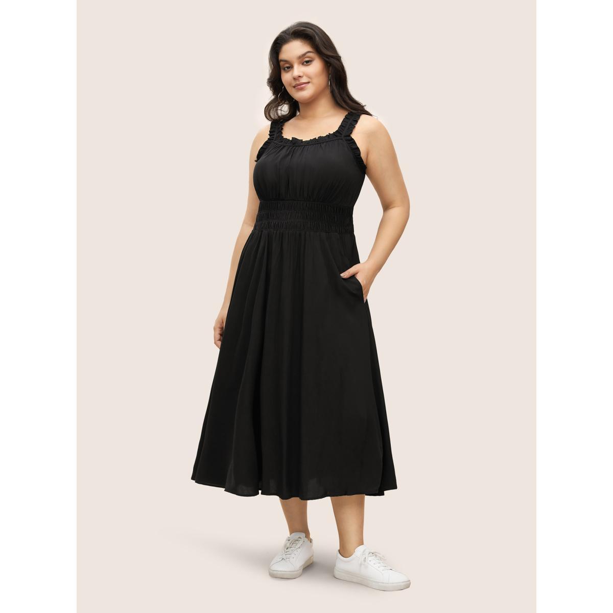 Plus Size Plain Gathered Elastic Waist Ruffle Trim Dress Black Women Casual Gathered Non Sleeveless Curvy BloomChic 28/5X Product Image
