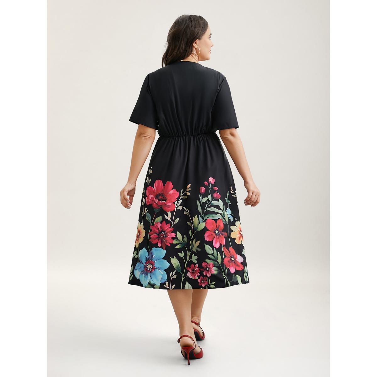 Plus Size Floral Print V-Neck Half-Sleeve Midi Dress Black Women Timeless Non V-neck Short sleeve Curvy BloomChic 12/L Product Image