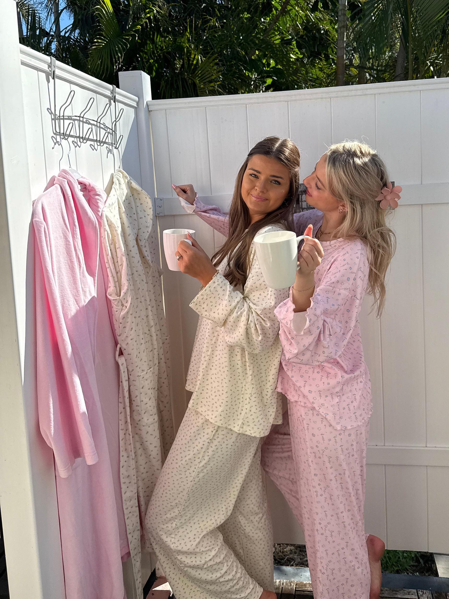 Light Pink Ditsy Floral Long Sleeve Pajama Top Product Image