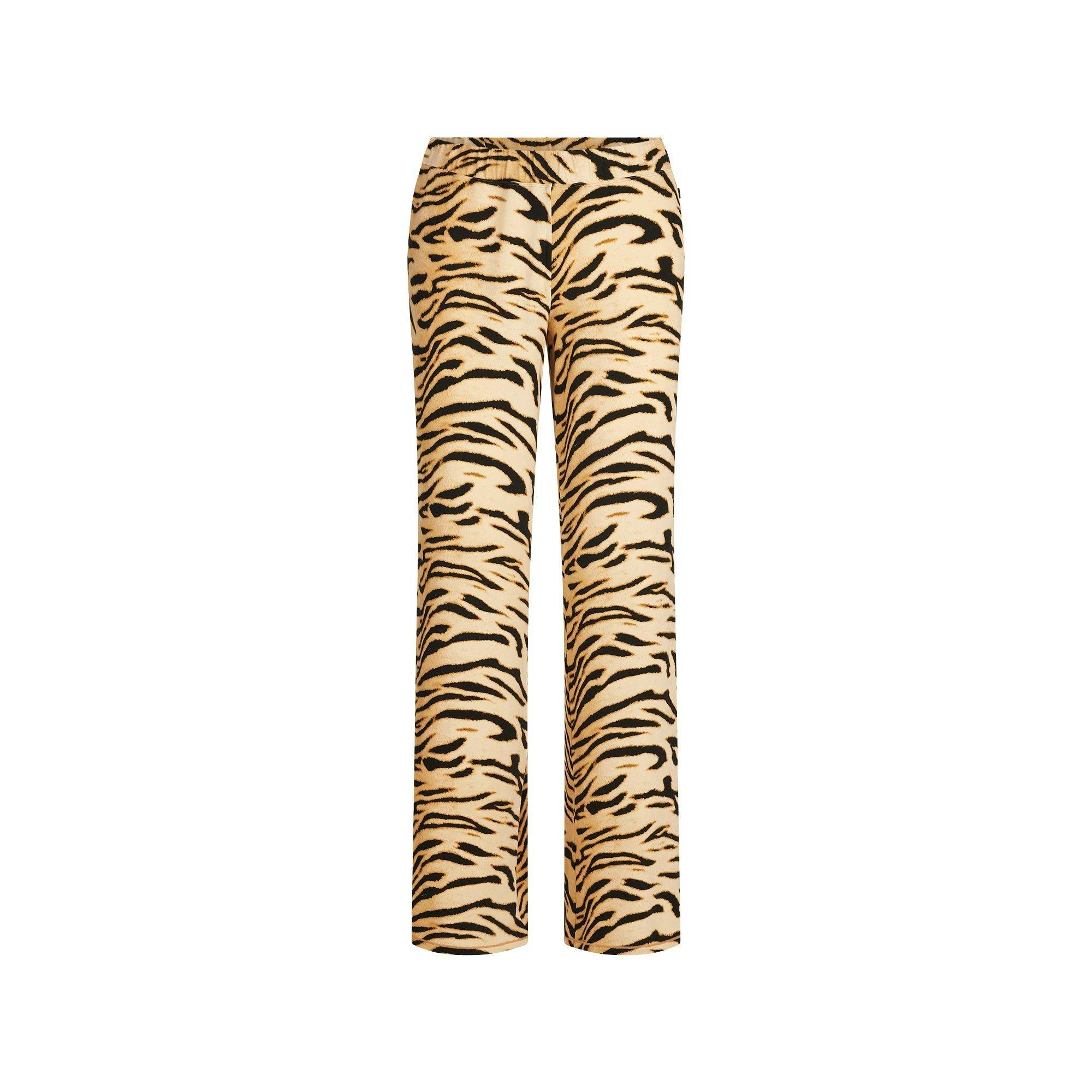 SKIMS SLEEP LONG SLEEVE BUTTON UP SET | BRONZE TIGER PRINT Product Image
