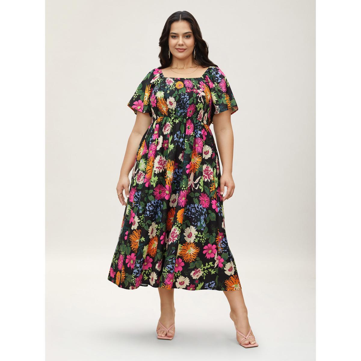 Plus Size Floral Shirred Square Neck Pocket Midi Dress Black Women Romantic Non Square Neck Short sleeve Curvy Midi Dress BloomChic 10/M Product Image