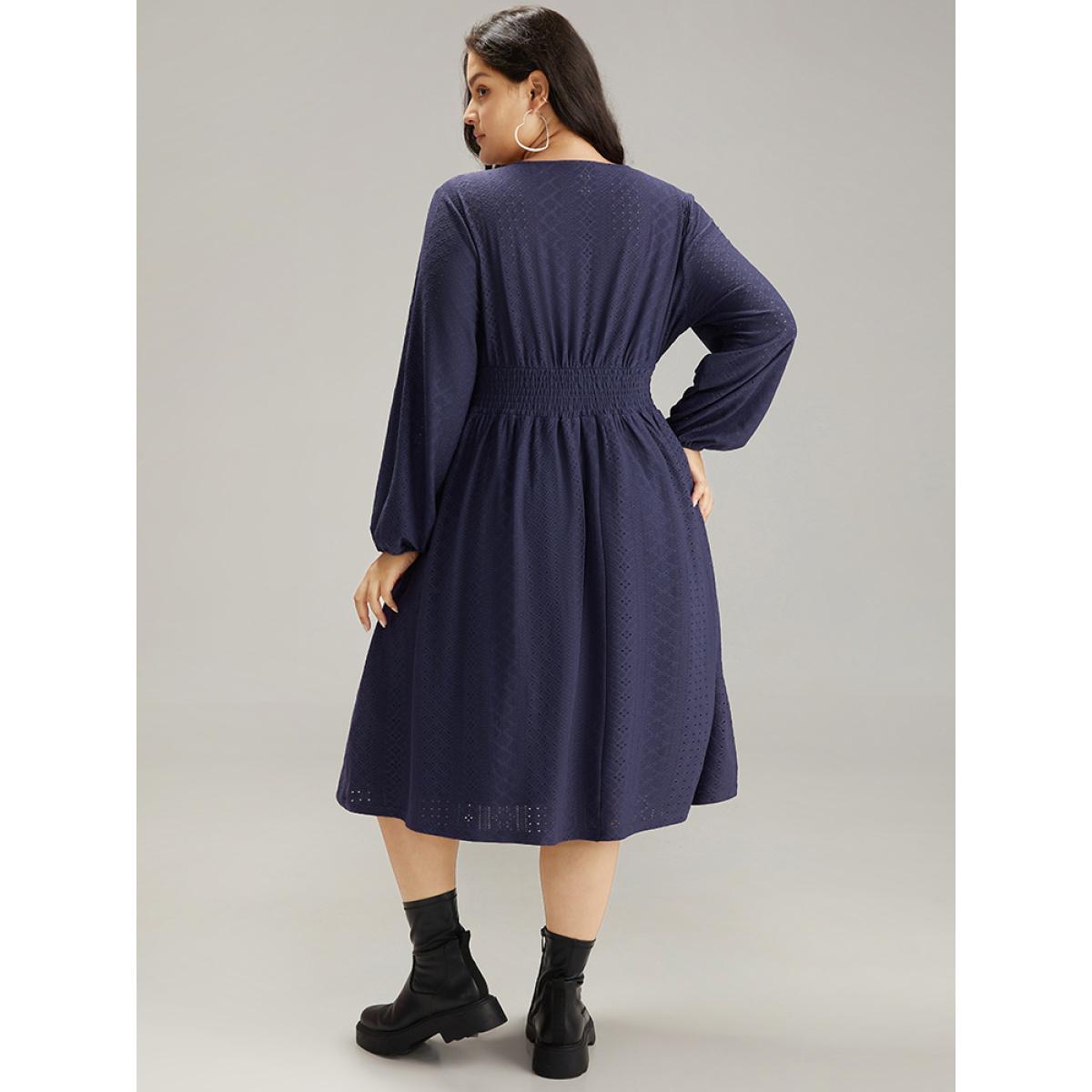 Plus Size Plain Textured Shirred Ruffle Hem Dress DarkBlue Women Casual Elastic cuffs V-neck Long Sleeve Curvy Midi Dress BloomChic 14-16/1X Product Image
