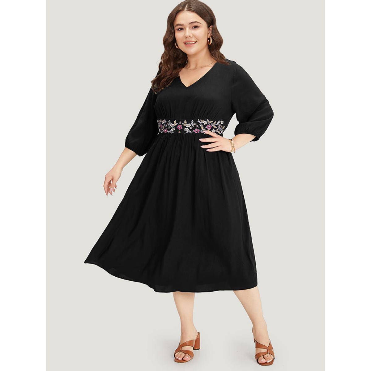 Plus Size Floral Embroidered Patchwork Pocket Elastic Cuffs Dress Black Women Vacation Elastic cuffs V-neck Elbow-length sleeve Curvy Midi Dress BloomChic 22-24/3X Product Image