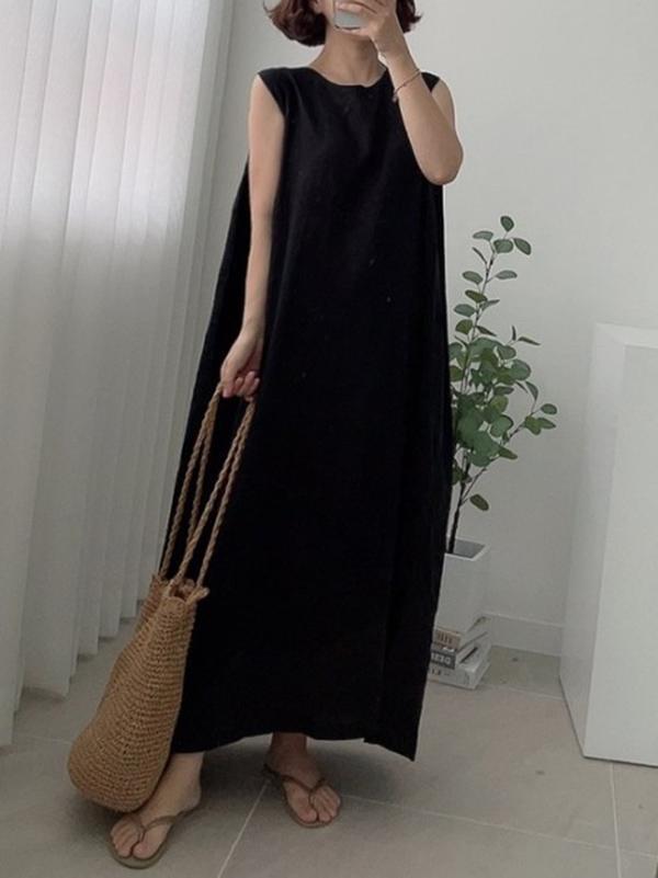 Casual Simple Solid Color Split-Side Round-Neck Sleeveless Midi Dress Product Image