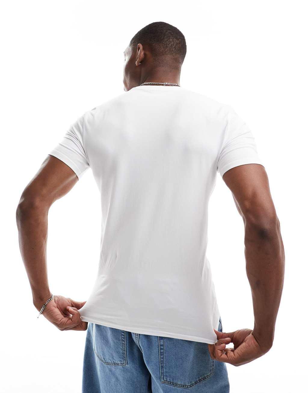 River Island studio muscle fit t-shirt in white Product Image