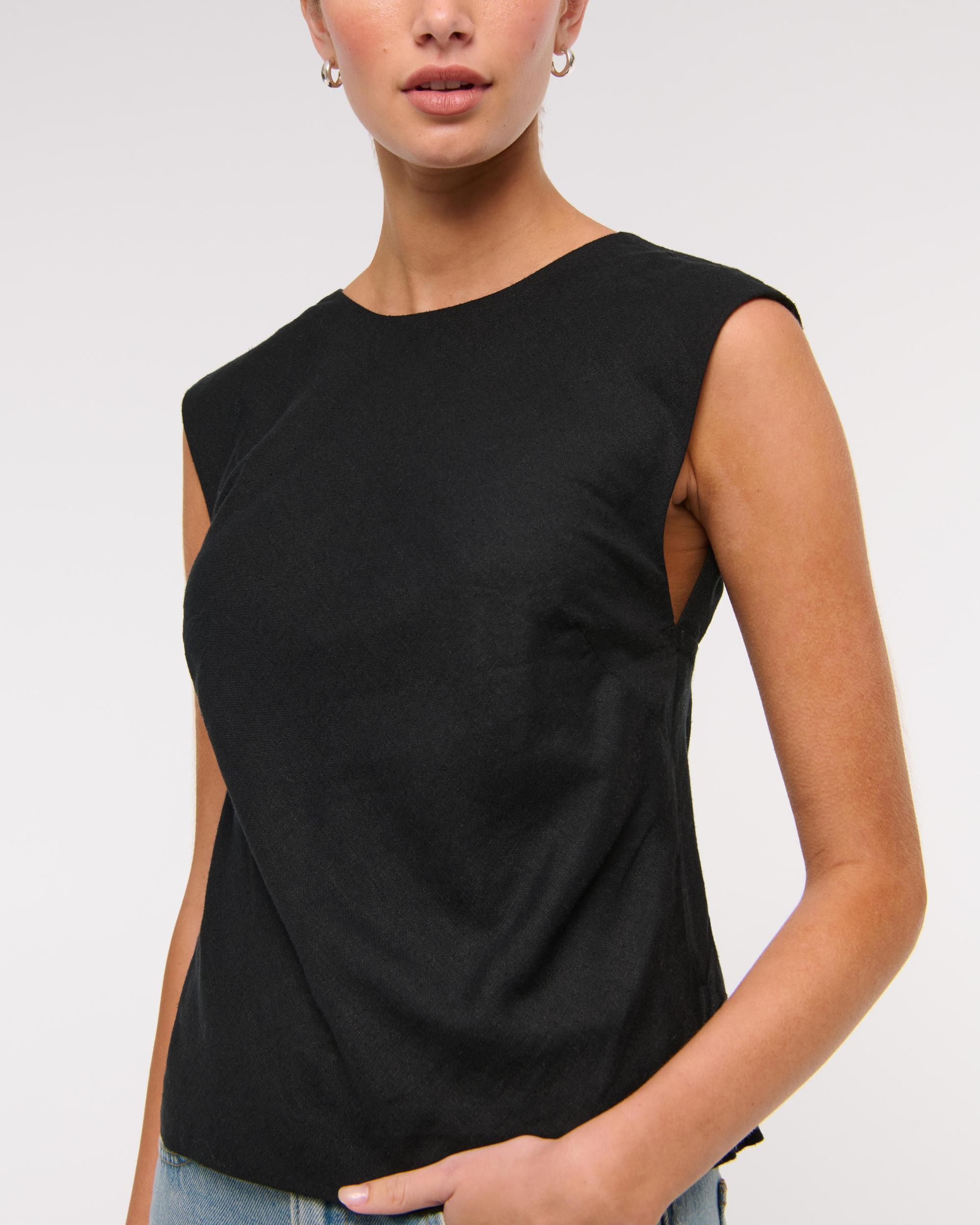 Linen-Blend Skimming Shell Top Product Image
