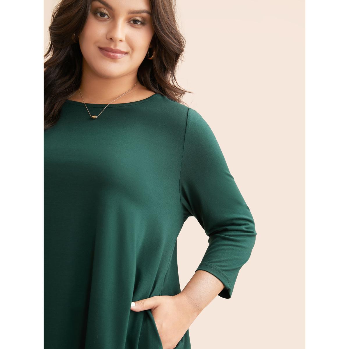 Plus Size Solid Crew Neck Medium Stretch T-shirt DarkGreen Women Casual Non Round Neck Everyday T-shirts BloomChic 30/6X Product Image